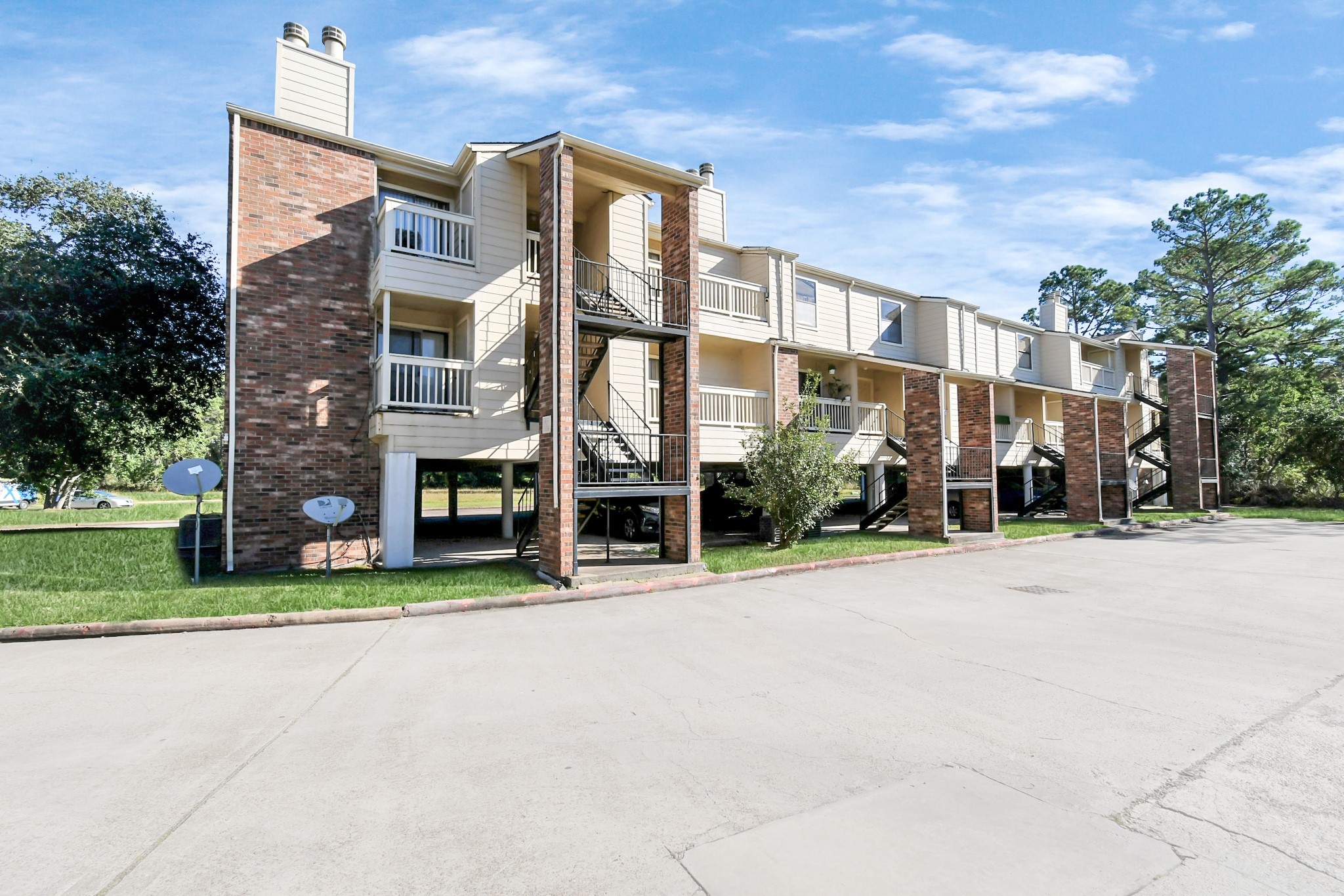 2501 Gulf Freeway, #250D, Dickinson, TX 77539