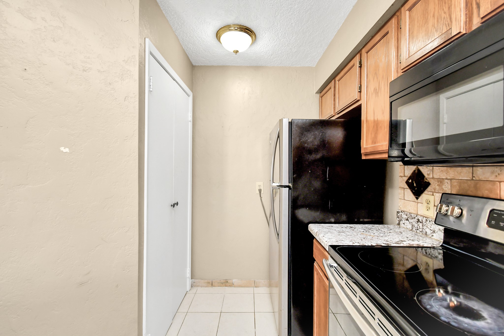 2501 Gulf Freeway, #250D, Dickinson, TX 77539