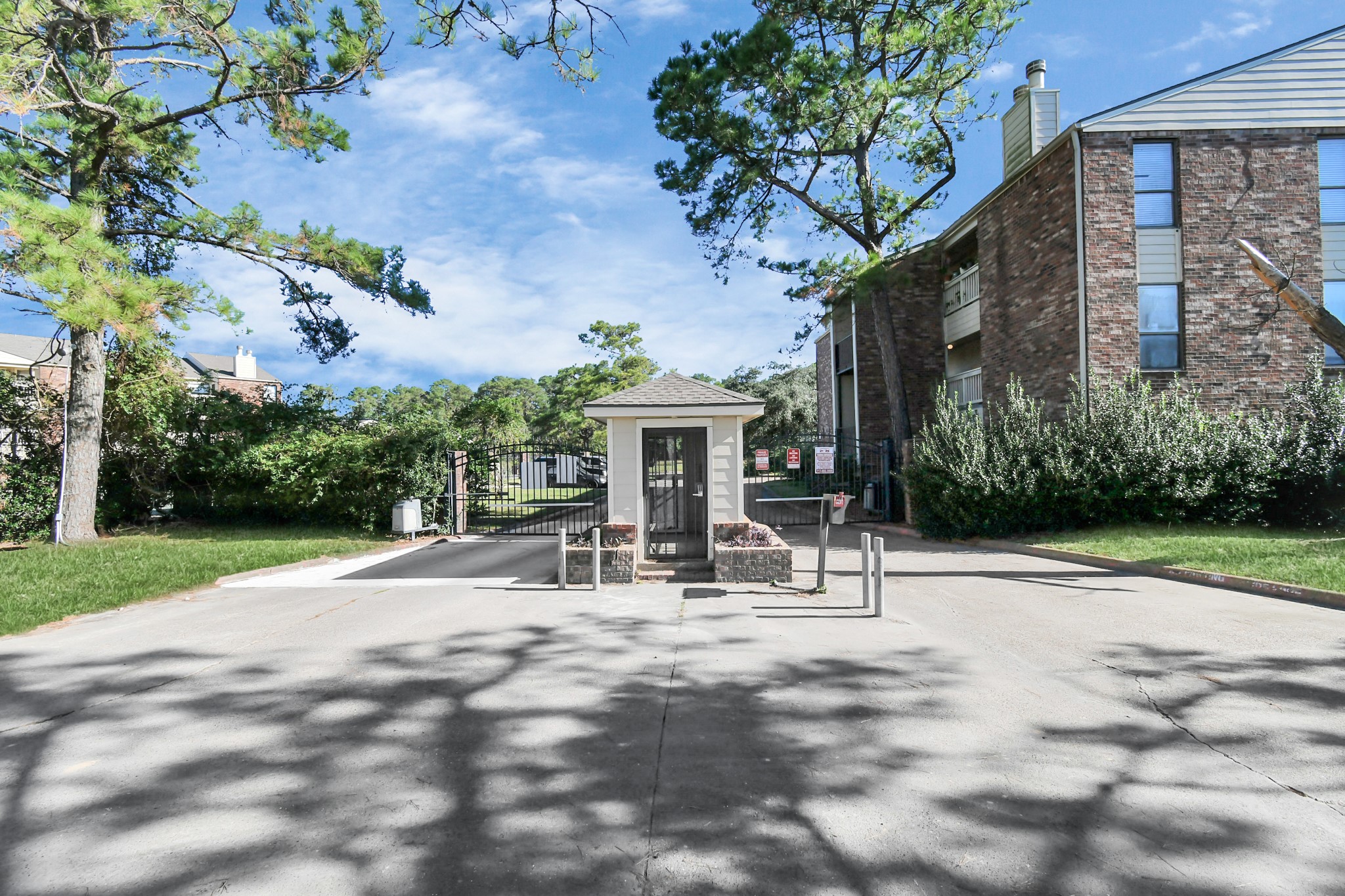2501 Gulf Freeway, #250D, Dickinson, TX 77539