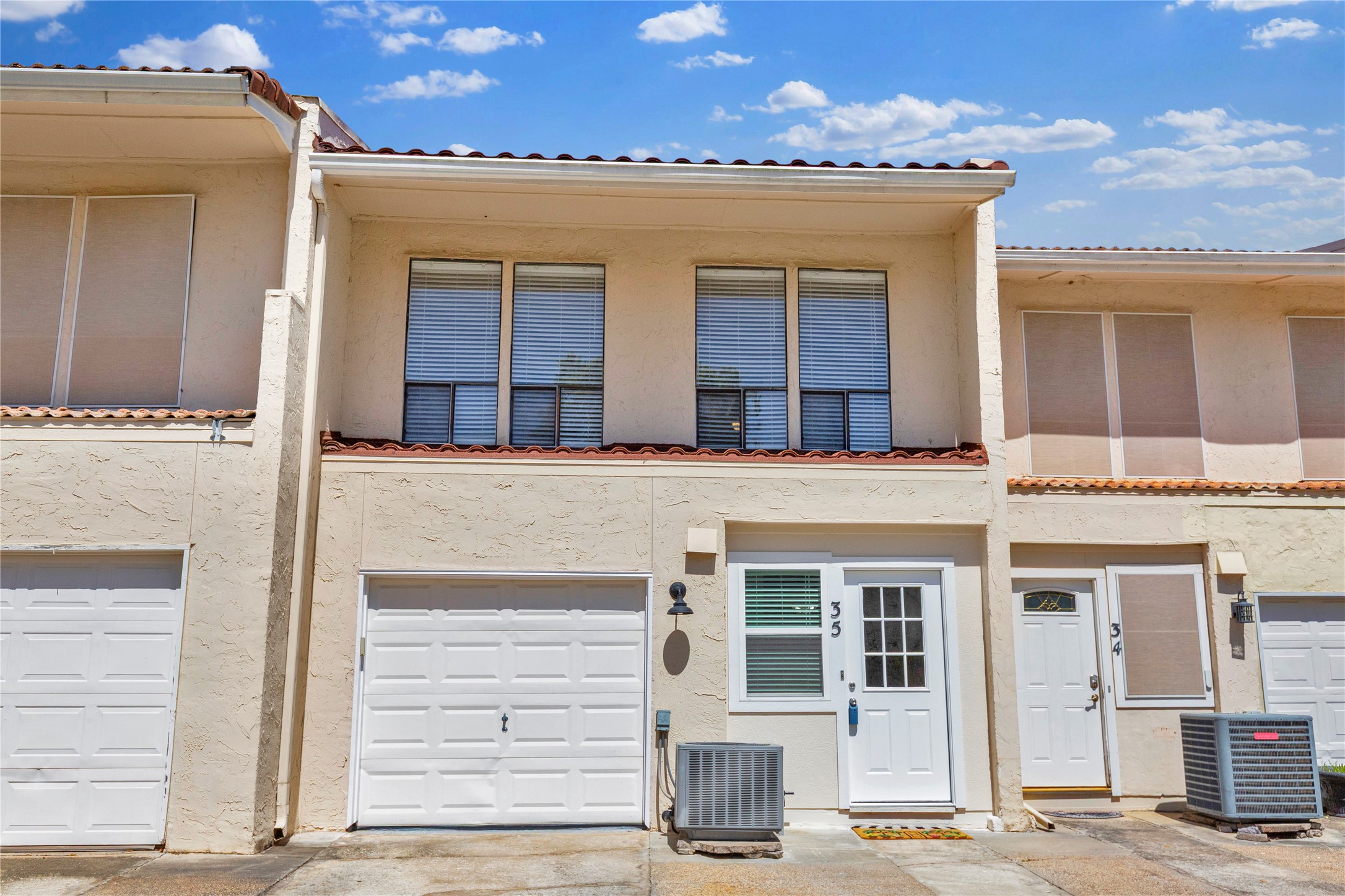 35 Regency Point, Montgomery, TX 77356