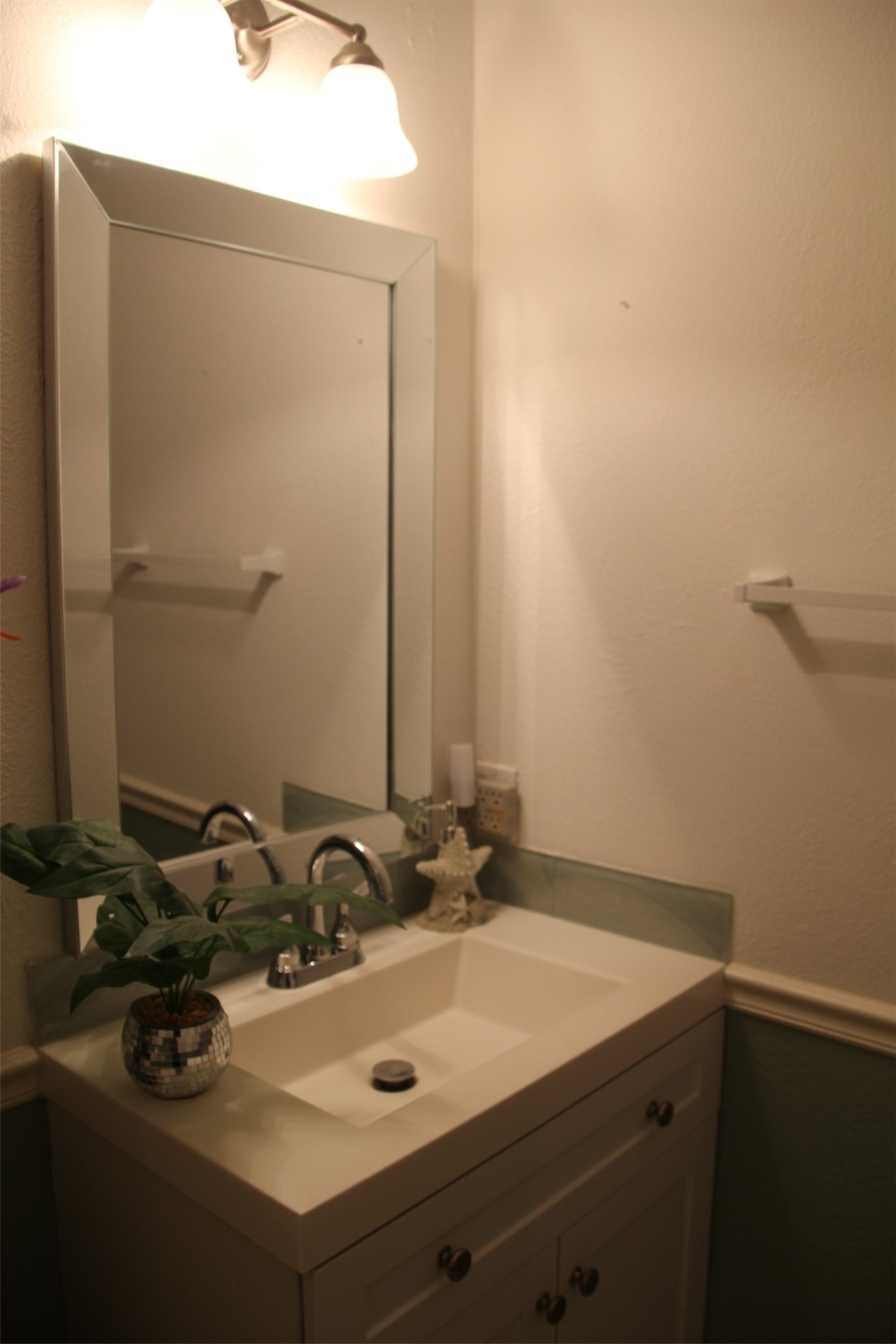 3035 Meadowview Dr Corner, Missouri City, TX 77459