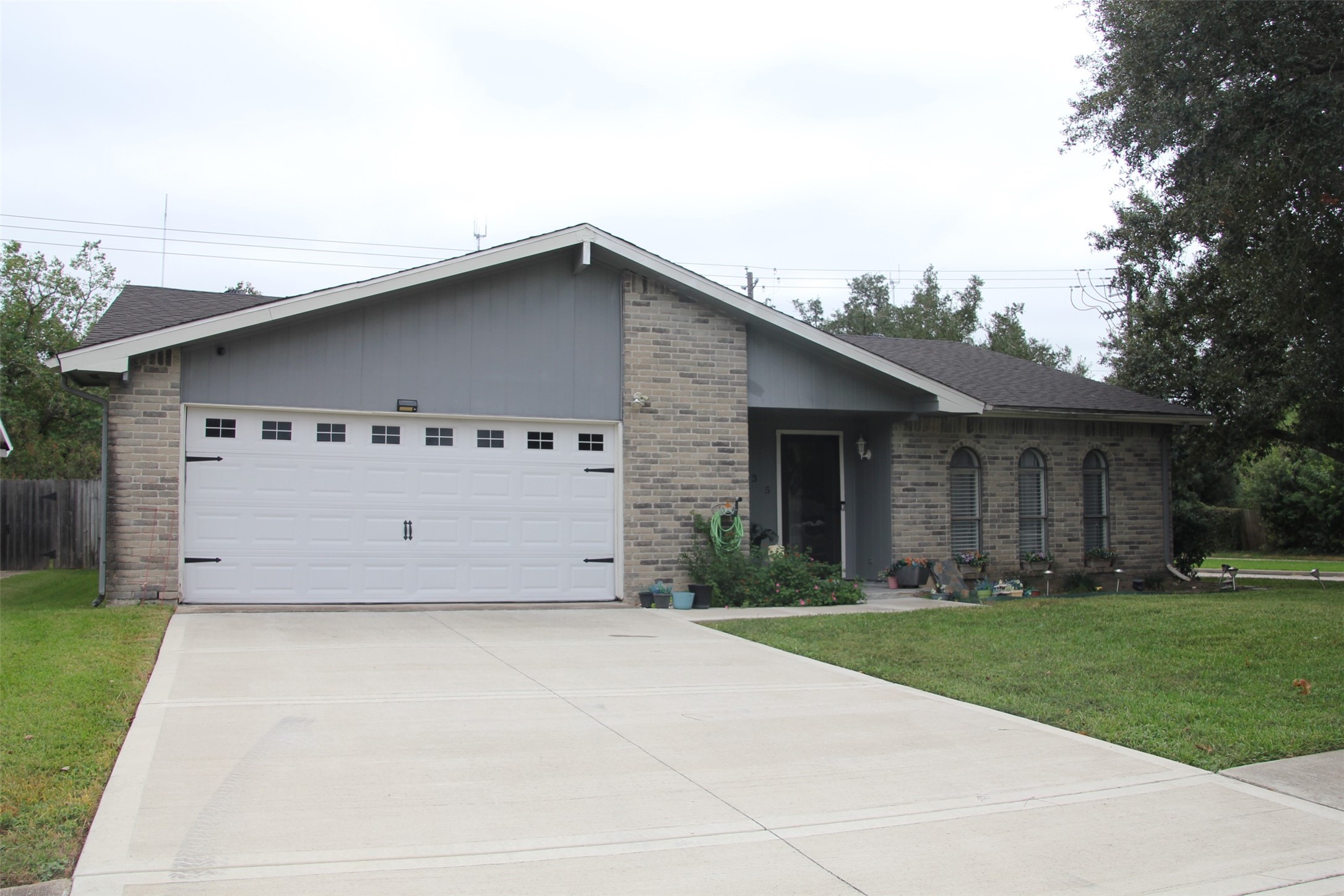 3035 Meadowview Dr Corner, Missouri City, TX 77459 3035 Meadowview Dr Corner, Missouri City, TX 77459
