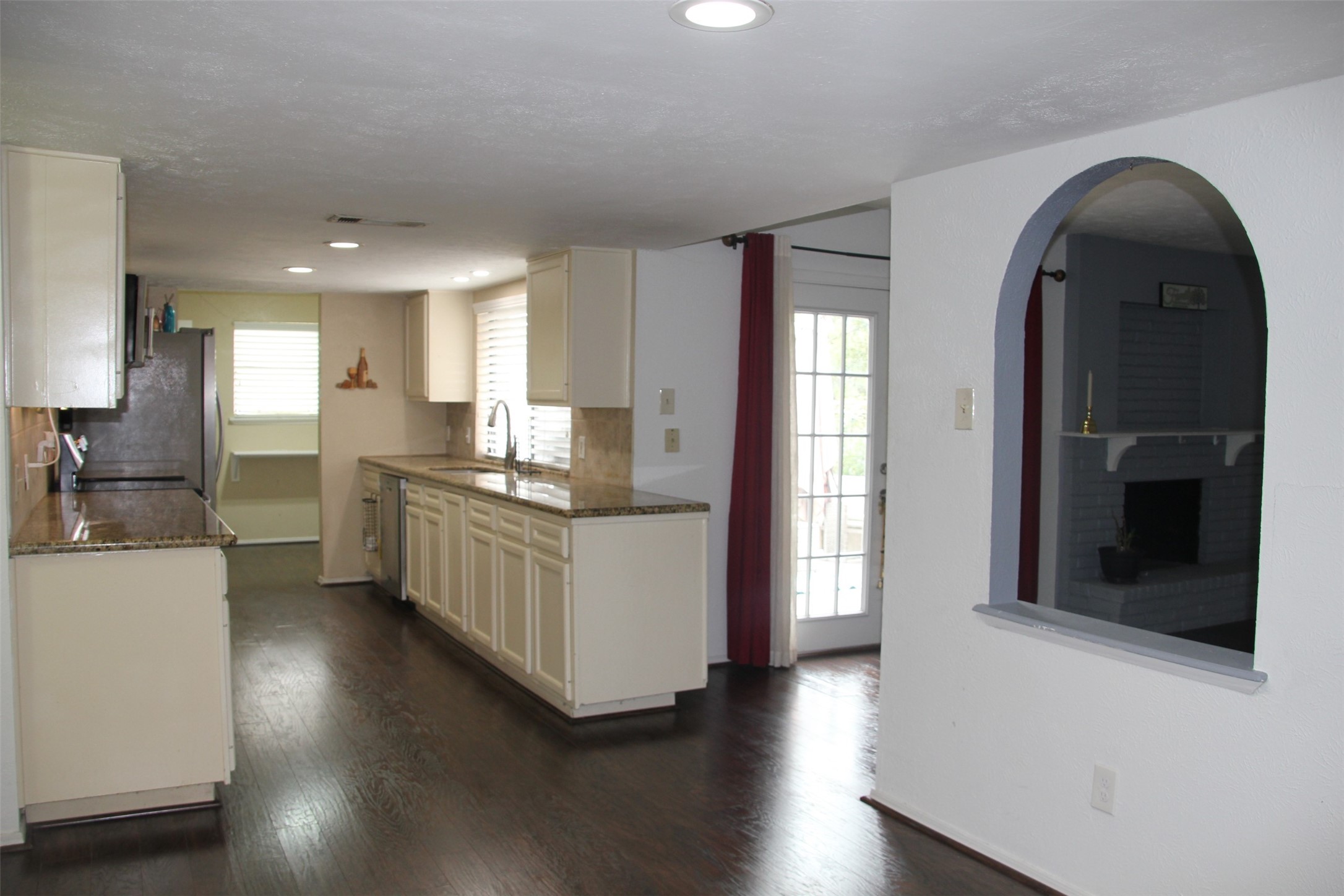 3035 Meadowview Dr Corner, Missouri City, TX 77459