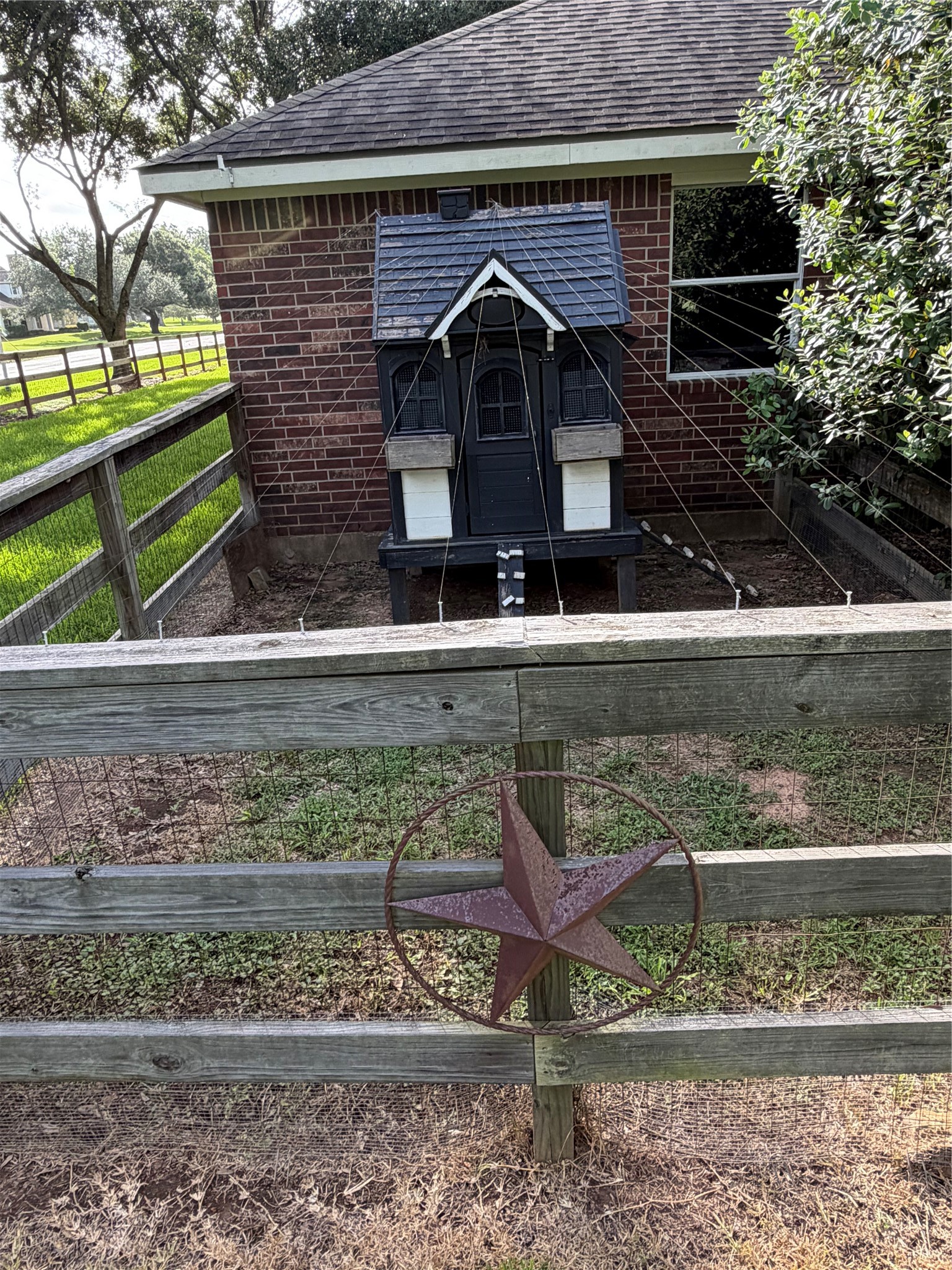 Fenced-in chicken coop is ready for move-in!