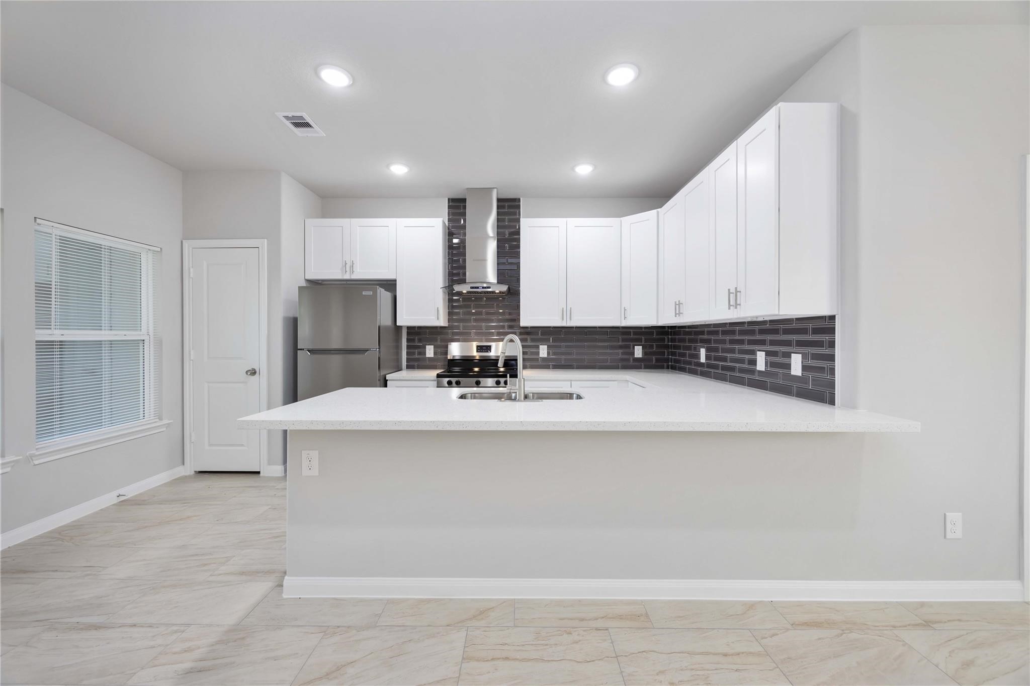 7987 Chateau Street, #B, Houston, TX 77028