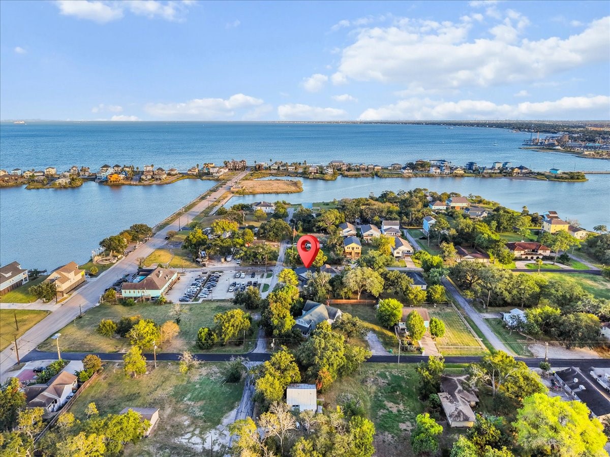 1005 Bryan Avenue, Seabrook, TX 77586