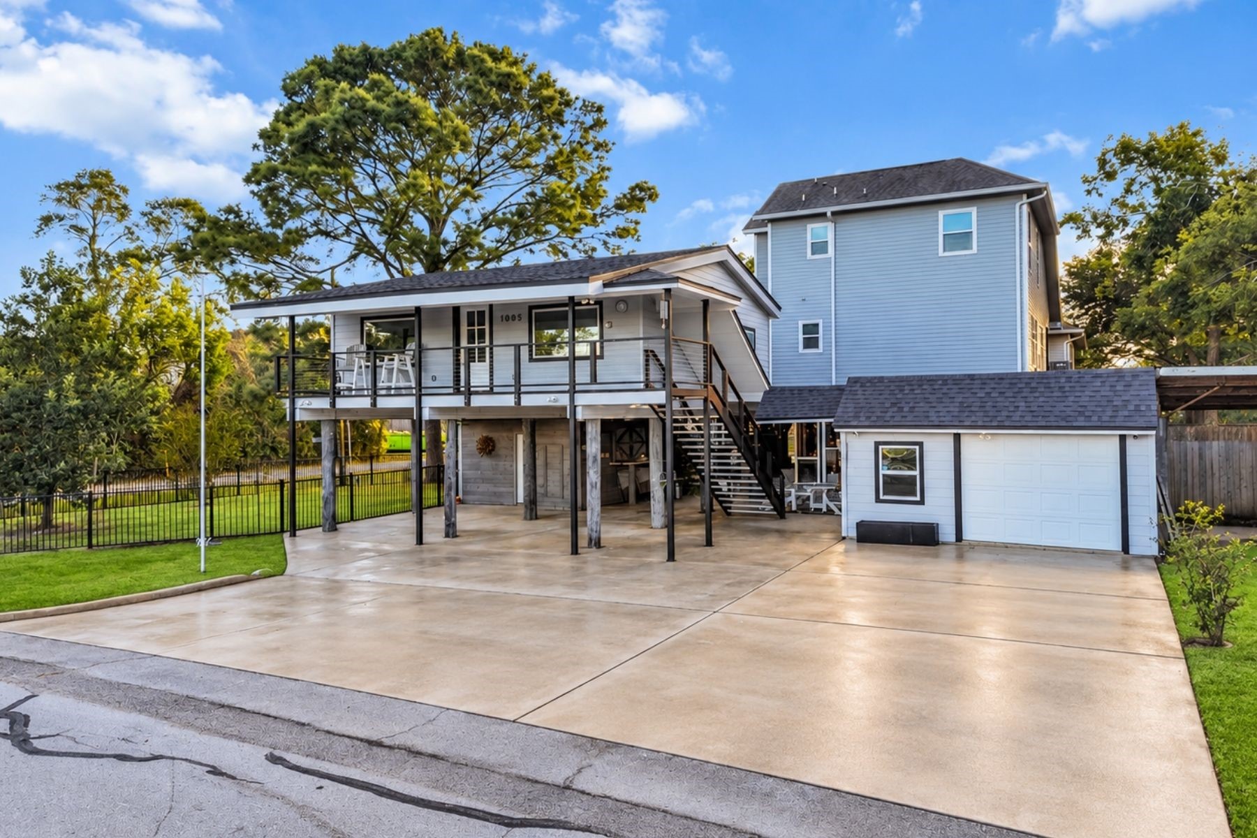 1005 Bryan Avenue, Seabrook, TX 77586