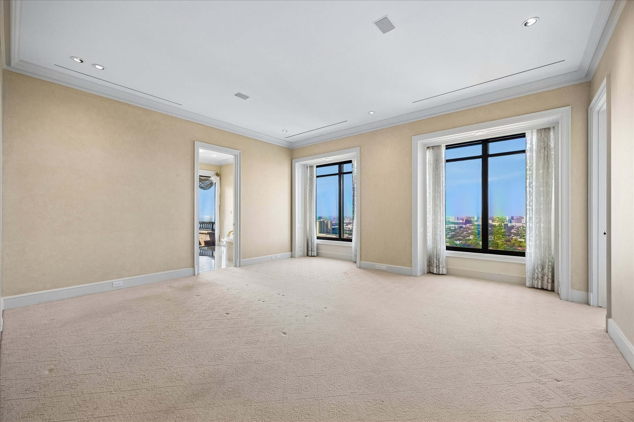2121 Kirby Drive, #26S, Houston, TX 77019