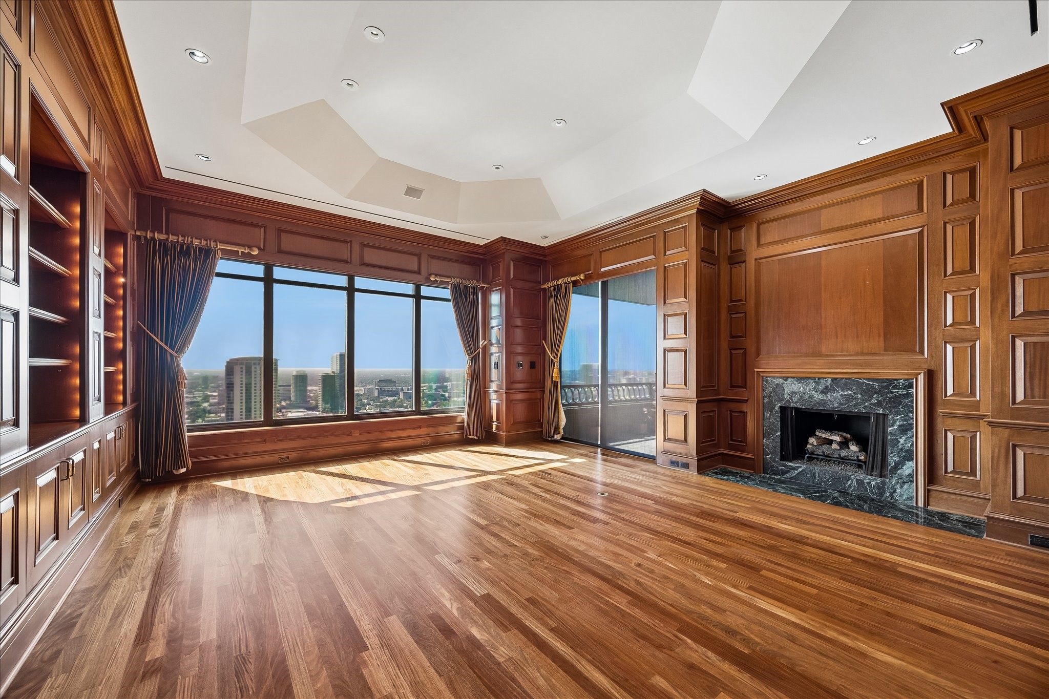 2121 Kirby Drive, #26S, Houston, TX 77019