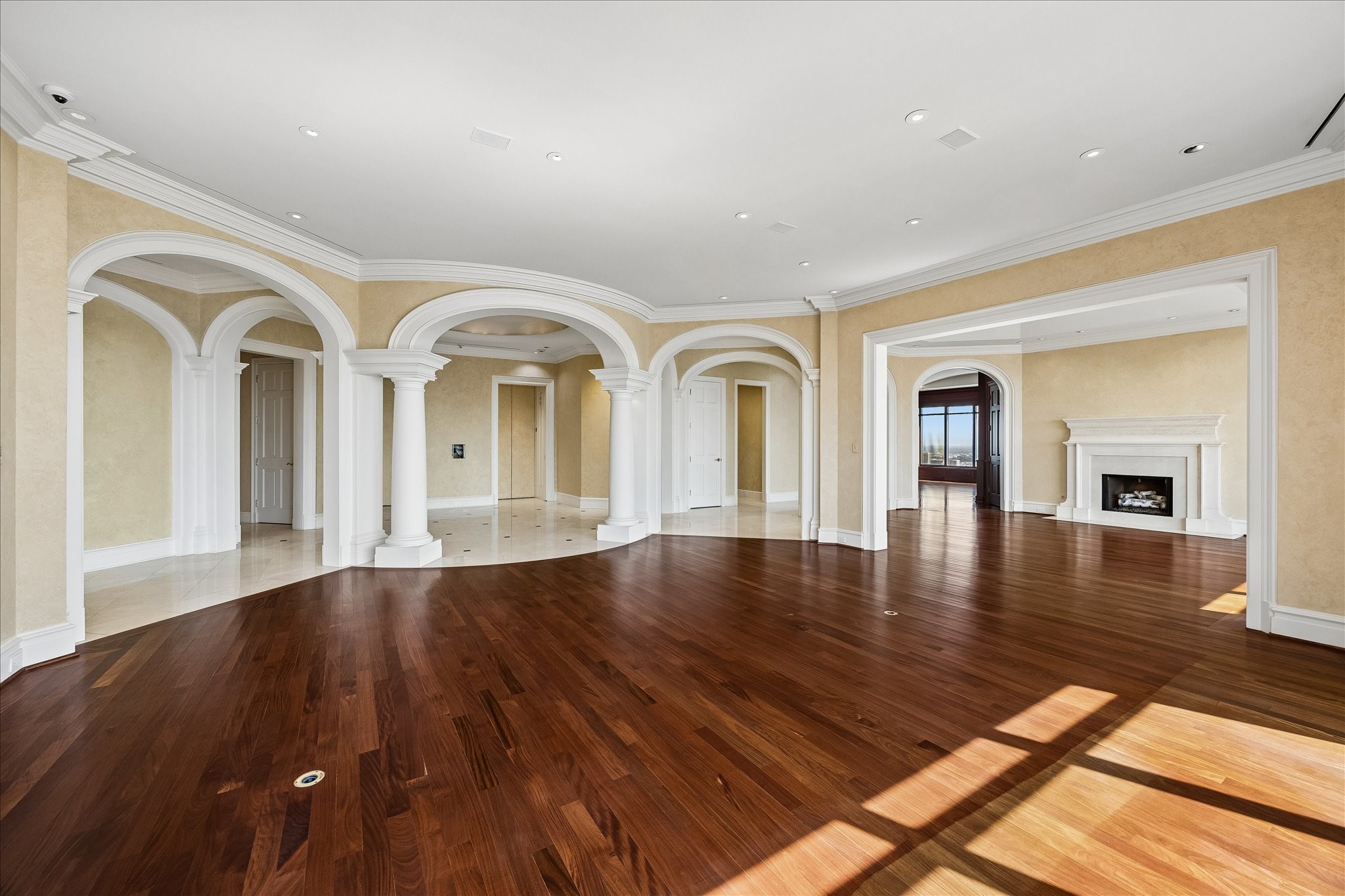 2121 Kirby Drive, #26S, Houston, TX 77019