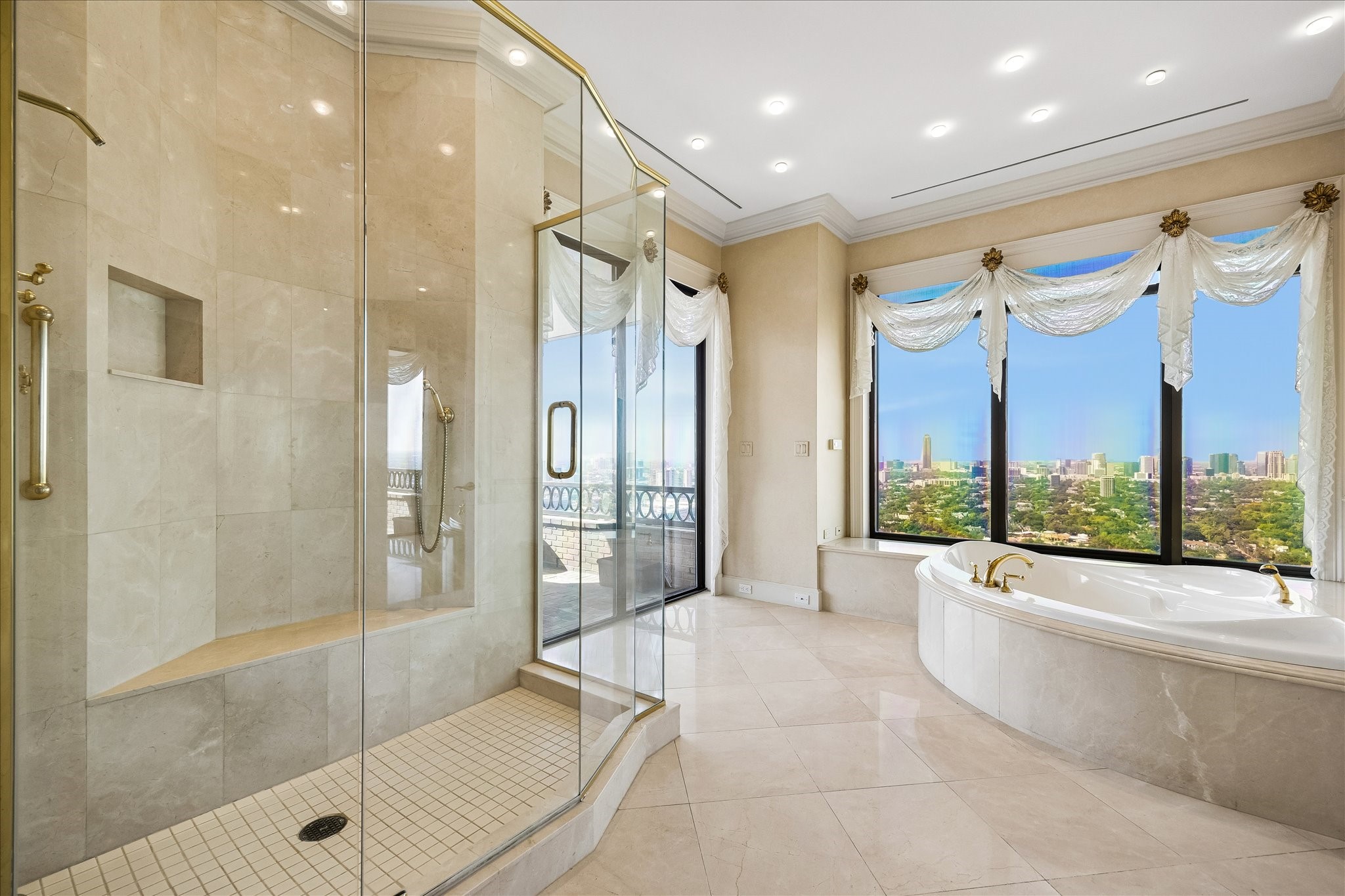 2121 Kirby Drive, #26S, Houston, TX 77019