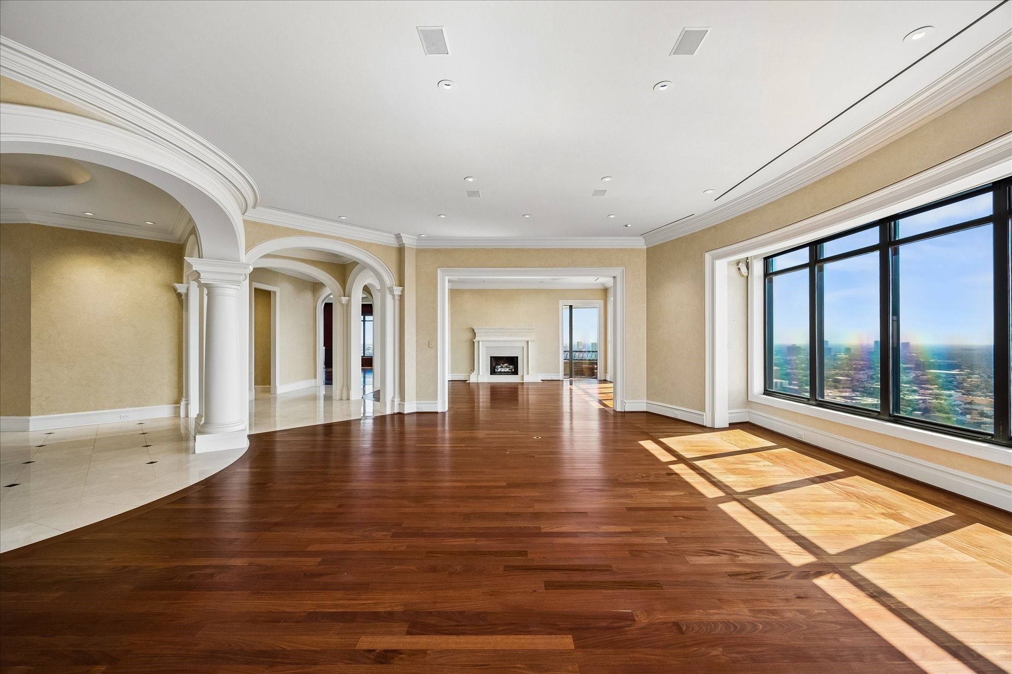 2121 Kirby Drive, #26S, Houston, TX 77019