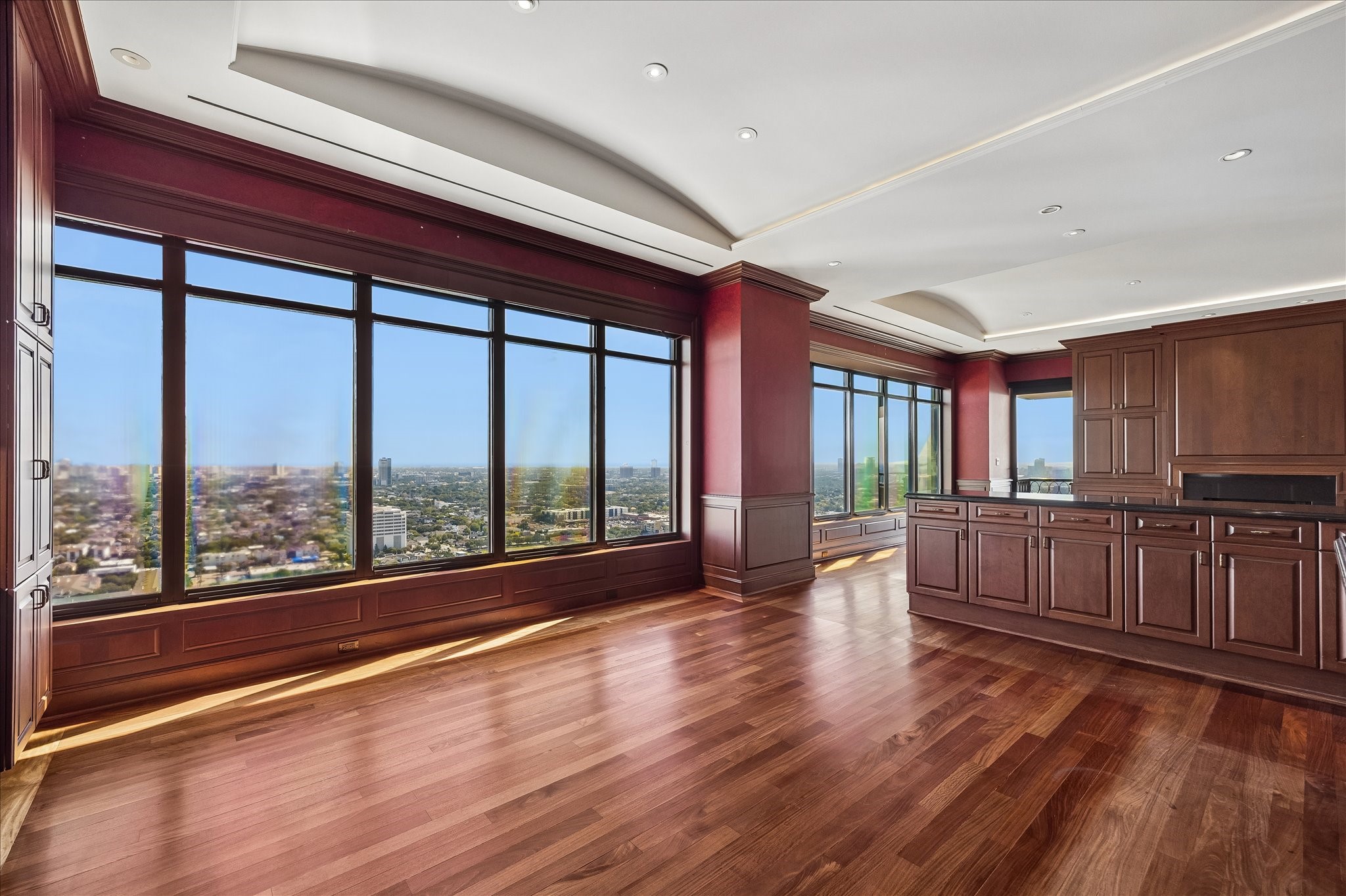 2121 Kirby Drive, #26S, Houston, TX 77019