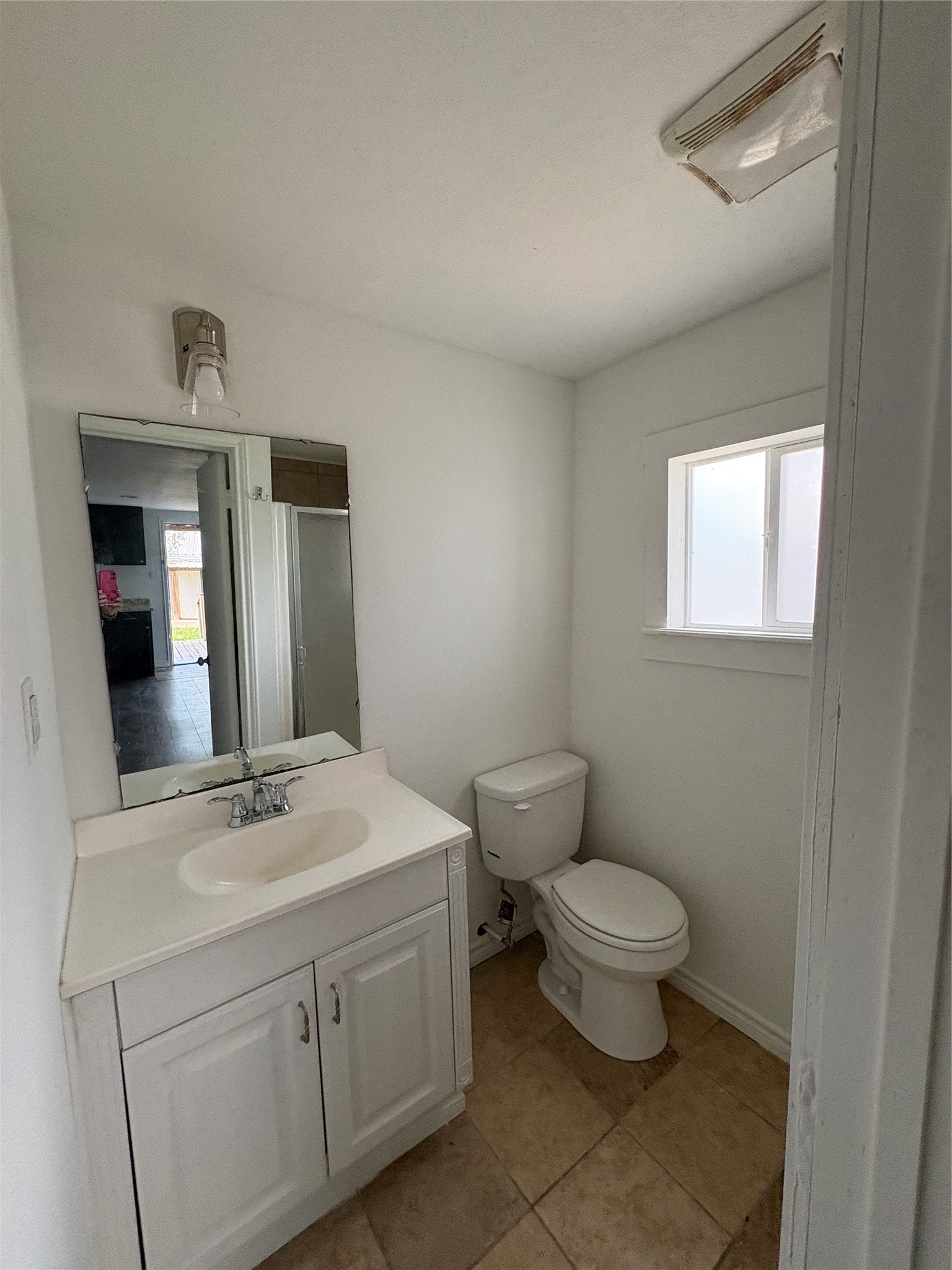 15612 Navajo Trail Street, #B, Willis, TX 77378 15612 Navajo Trail Street, #B, Willis, TX 77378