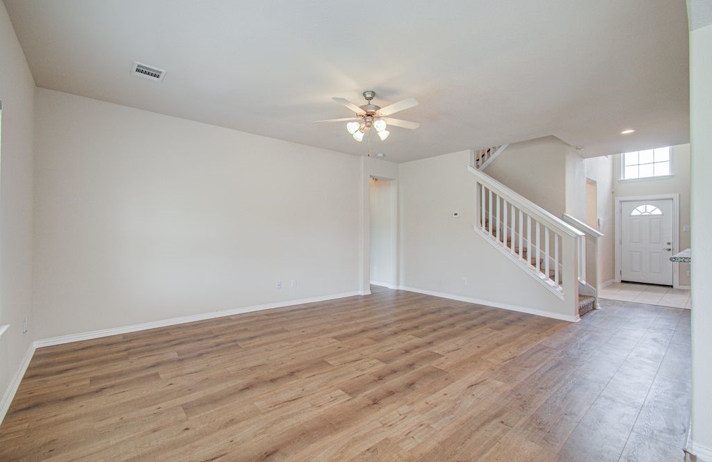 309 Burgundy Drive, Alvin, TX 77511