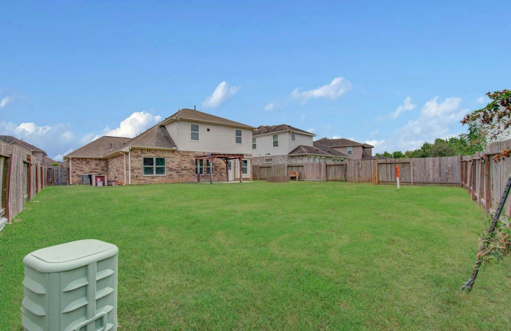 309 Burgundy Drive, Alvin, TX 77511