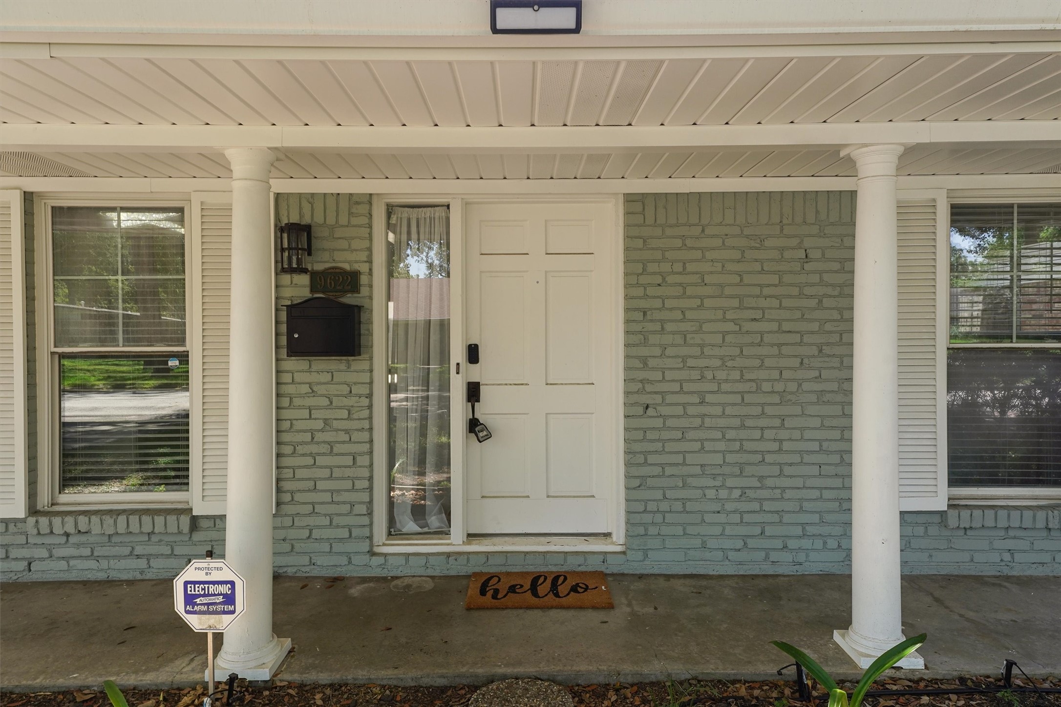 9622 Fairdale Lane, Houston, TX 77063 9622 Fairdale Lane, Houston, TX 77063