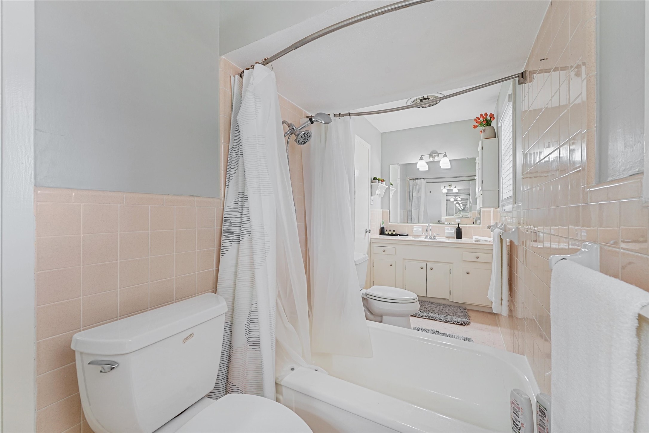 9622 Fairdale Lane, Houston, TX 77063