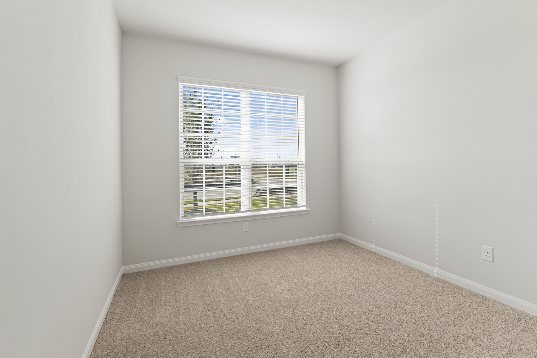 8810 New Jade Drive, Iowa Colony, TX 77583