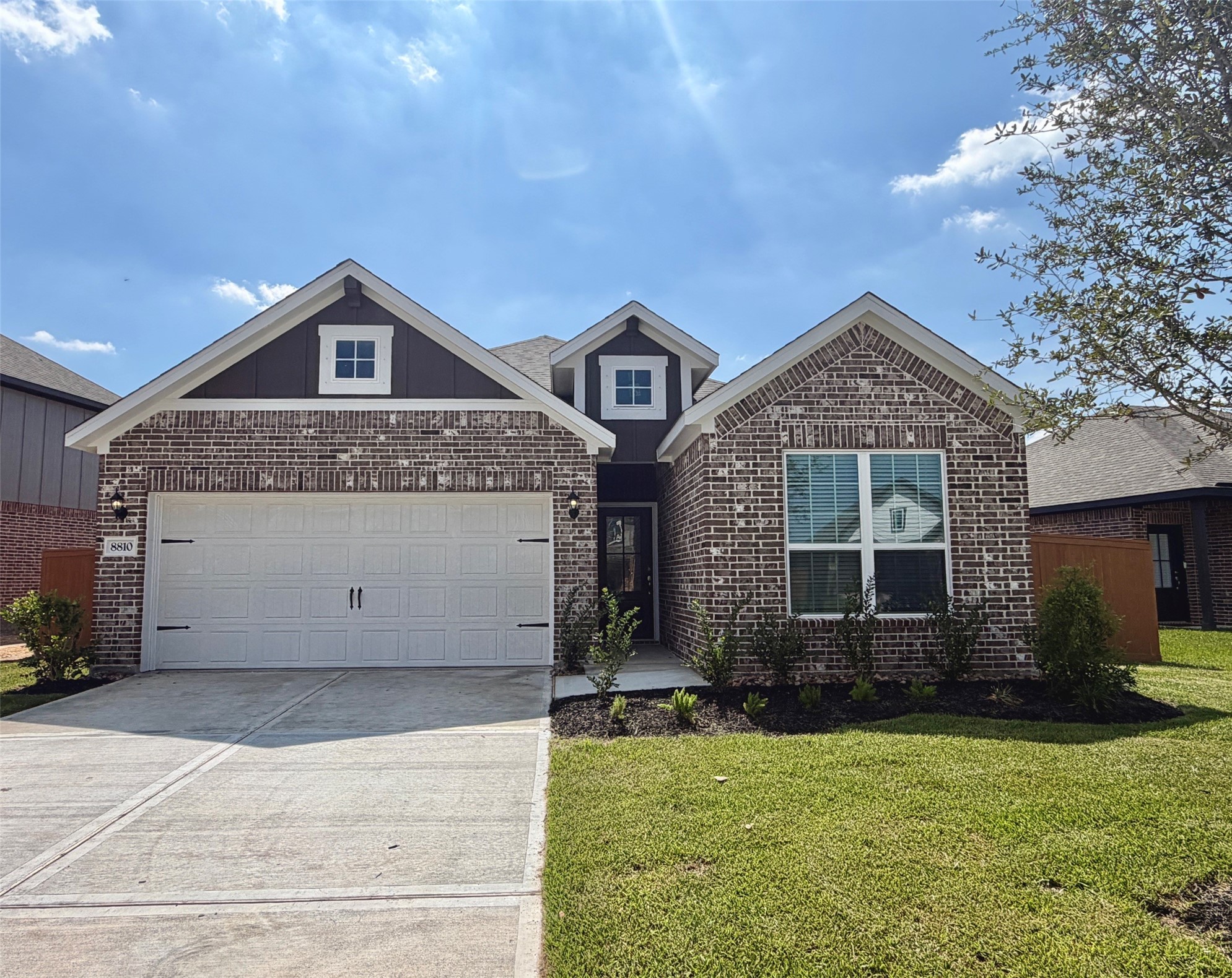 8810 New Jade Drive, Iowa Colony, TX 77583 8810 New Jade Drive, Iowa Colony, TX 77583