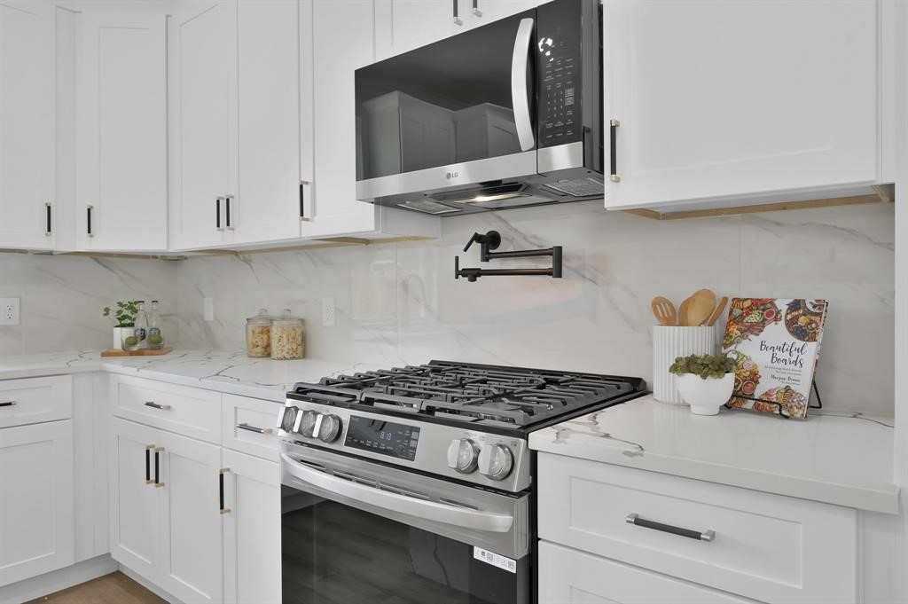 3334 Francis Street, #B, Houston, TX 77004