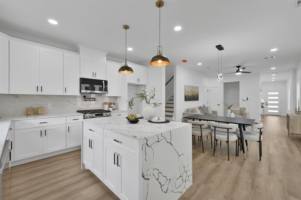 3334 Francis Street, #B, Houston, TX 77004