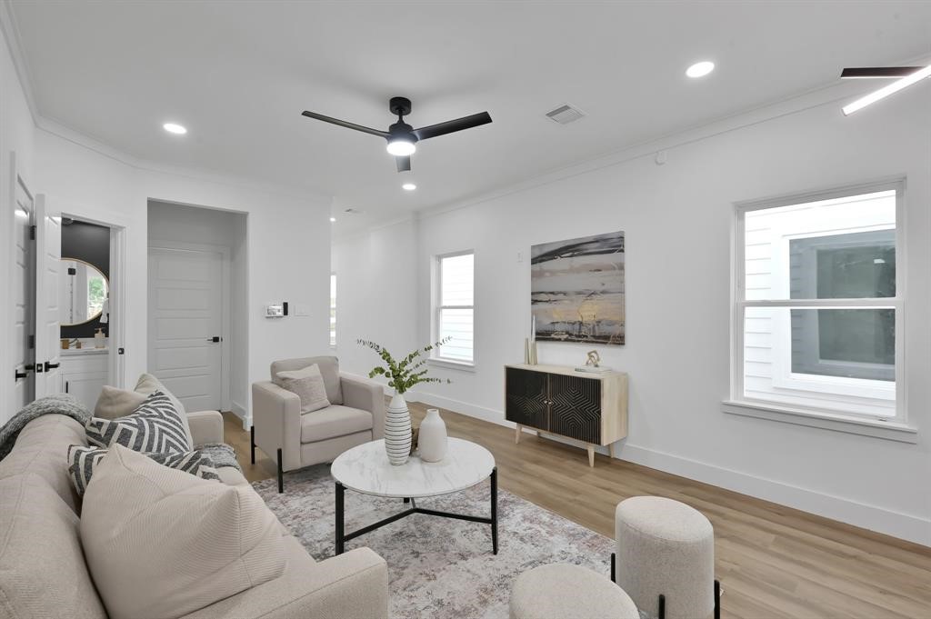 3334 Francis Street, #B, Houston, TX 77004