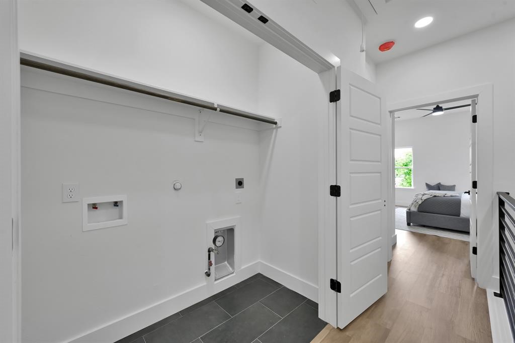3334 Francis Street, #B, Houston, TX 77004
