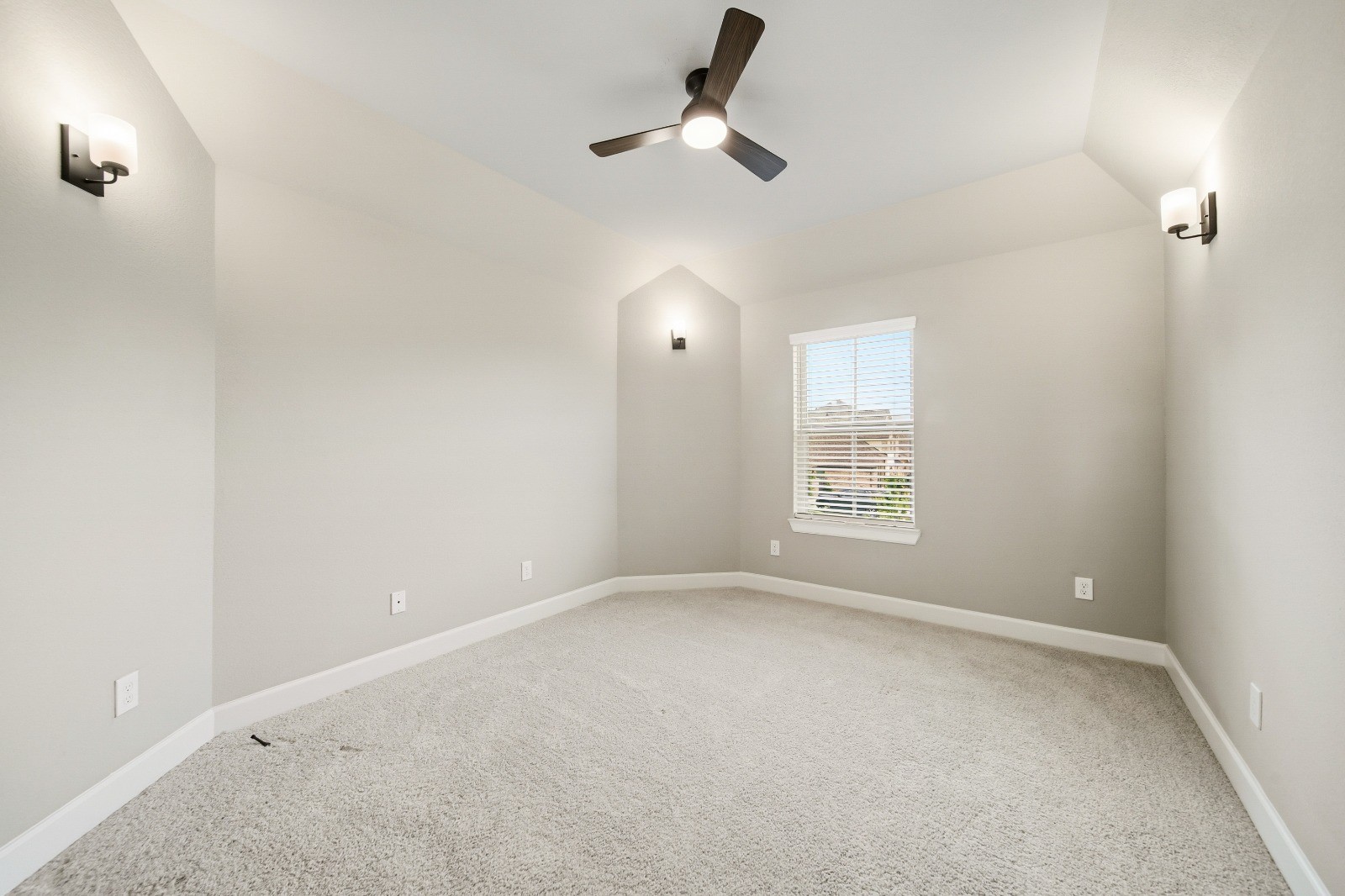 702 Hooks Trail, League City, TX 77573