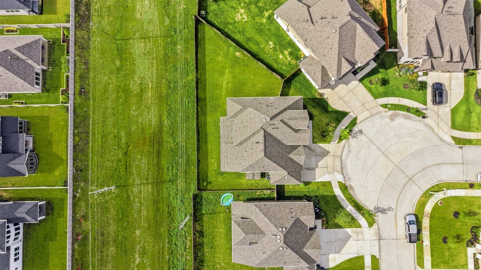 702 Hooks Trail, League City, TX 77573