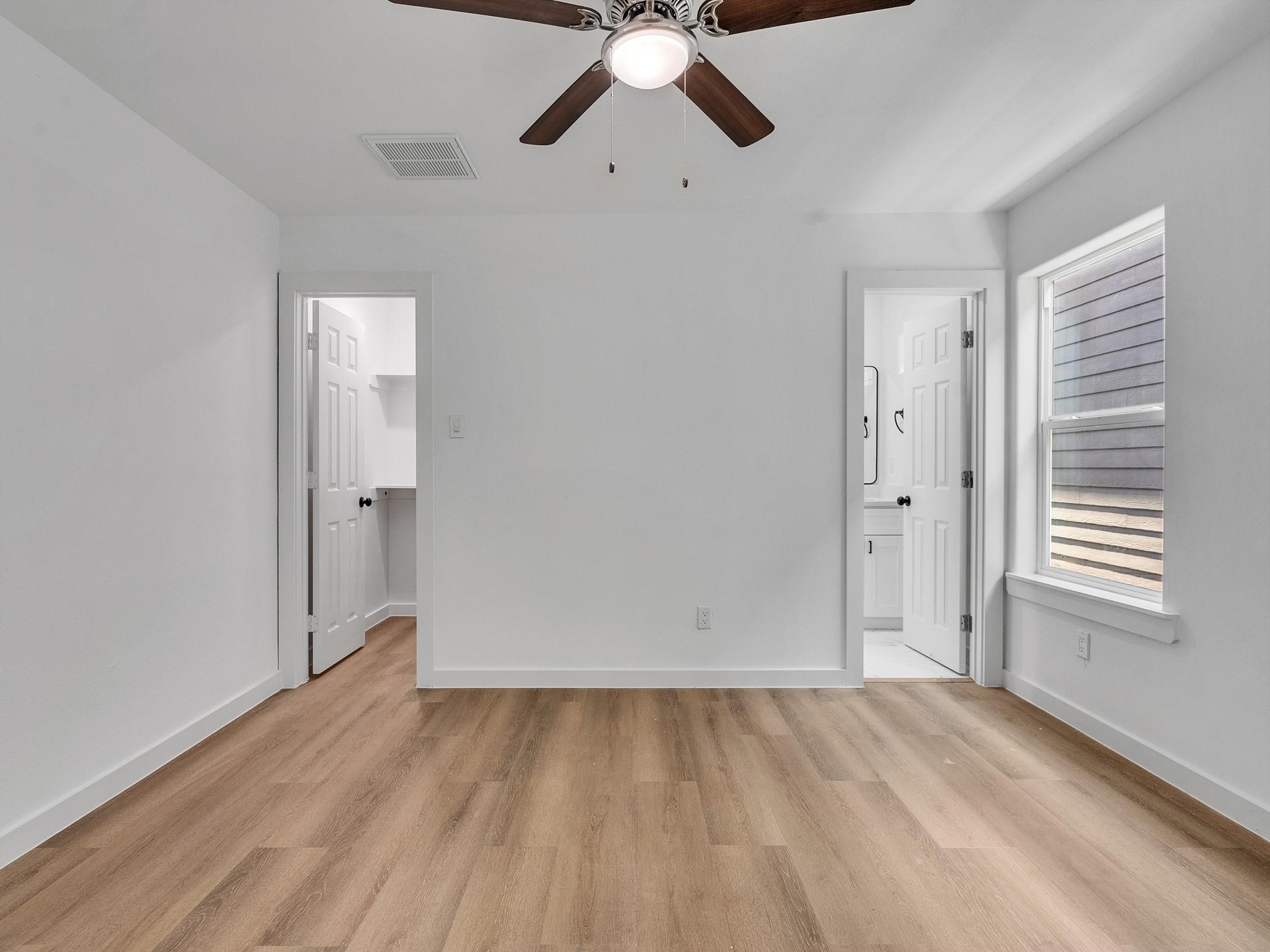 4824 baton rouge, #B, Houston, TX 77028