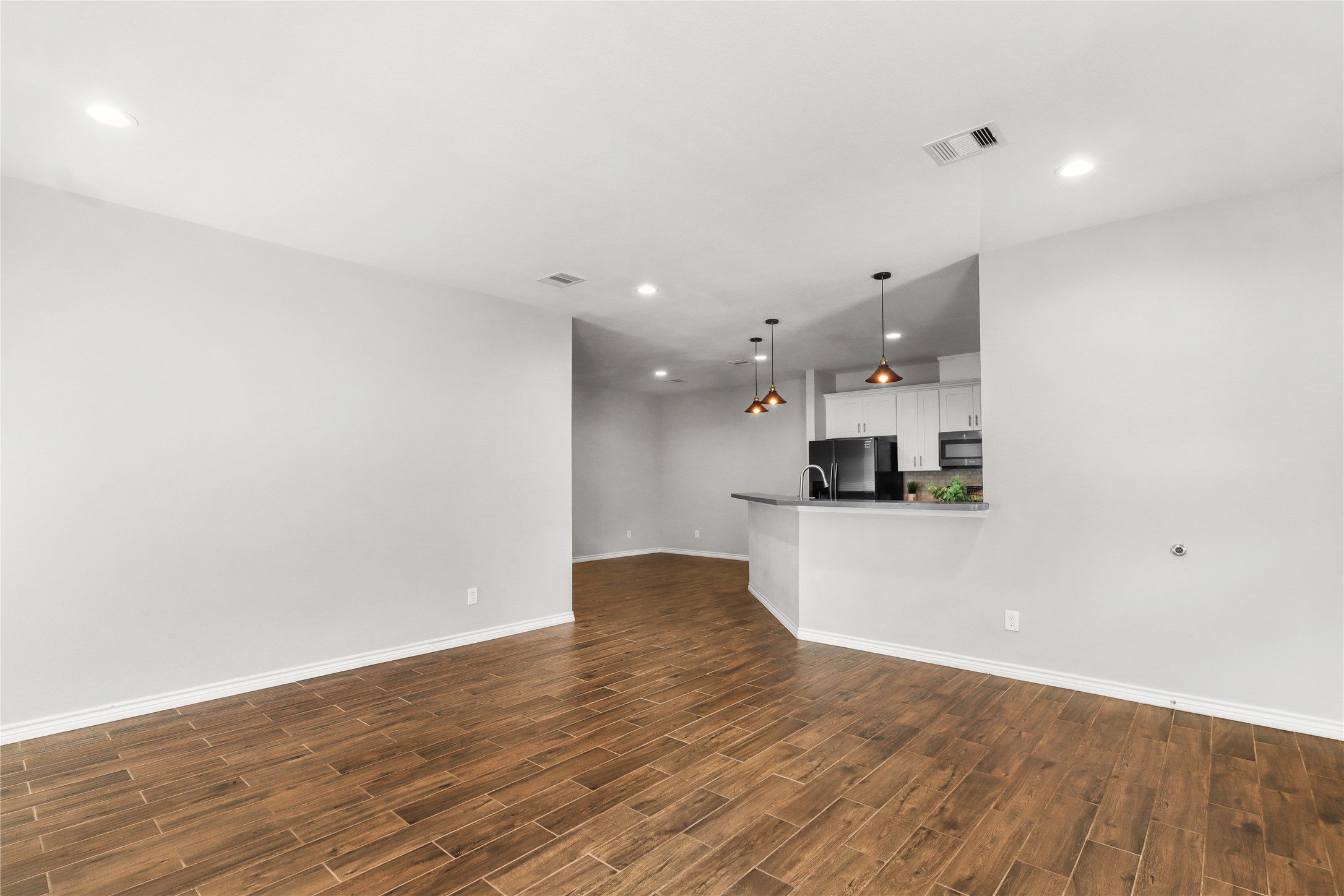 Another view of the living room.