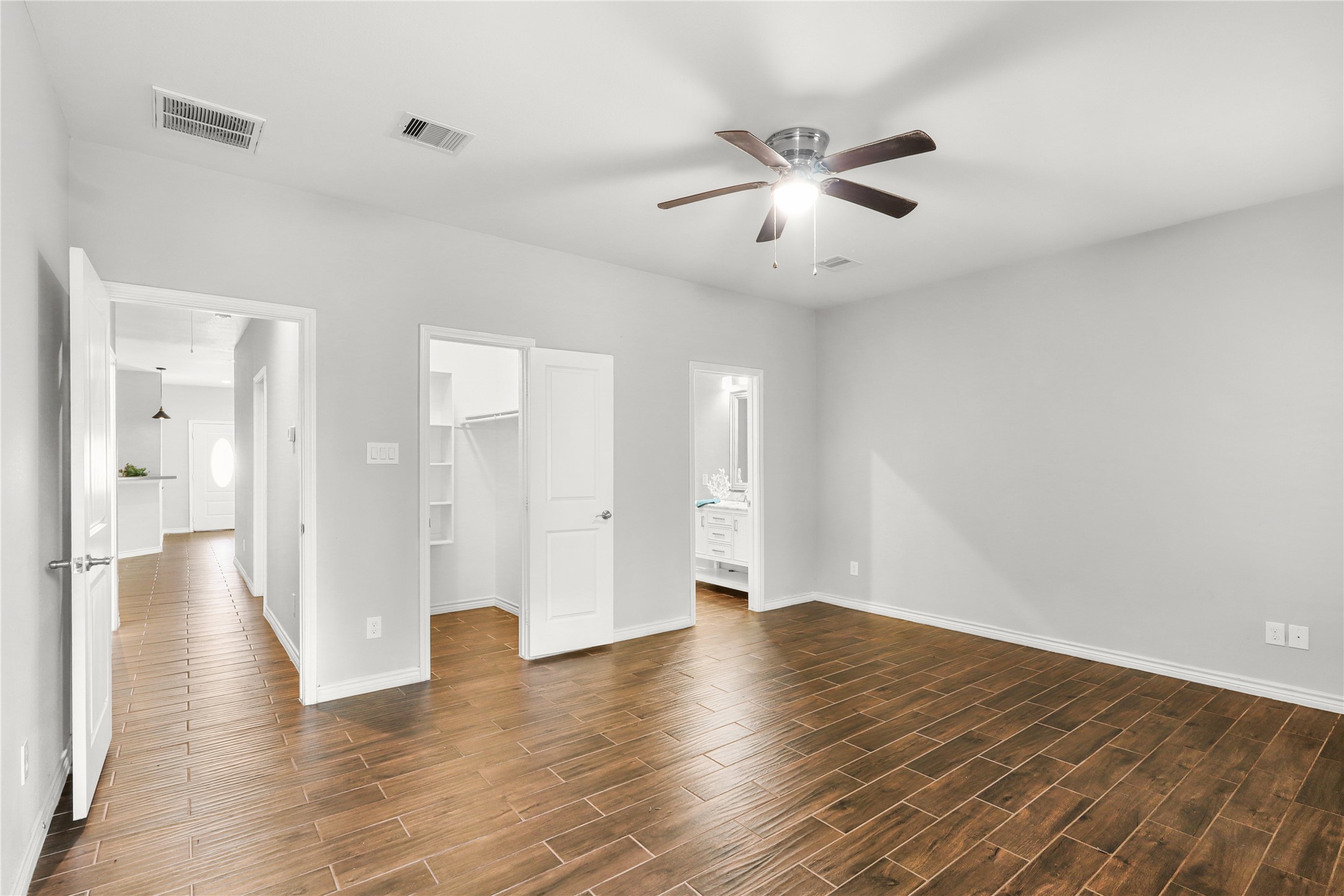 507 E Foley Street, Alvin, TX 77511
