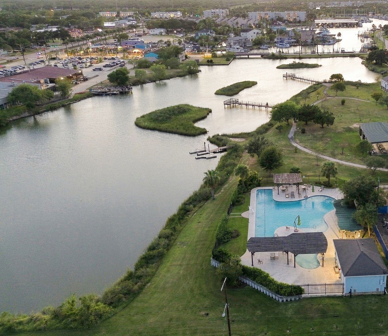 The neighborhood has a pool, several parks and a kayak dock.