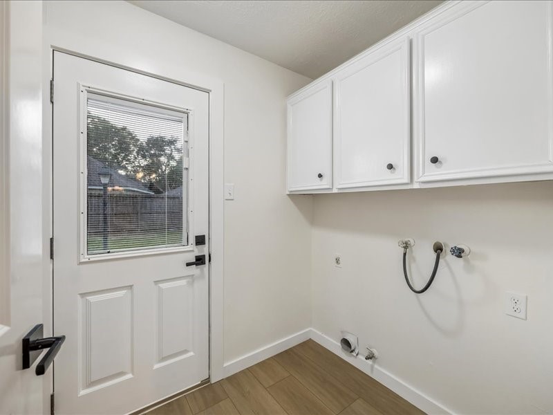 2807 Triway Lane, Houston, TX 77043