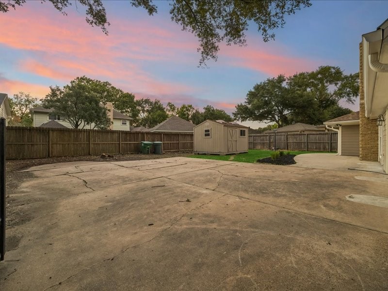 2807 Triway Lane, Houston, TX 77043