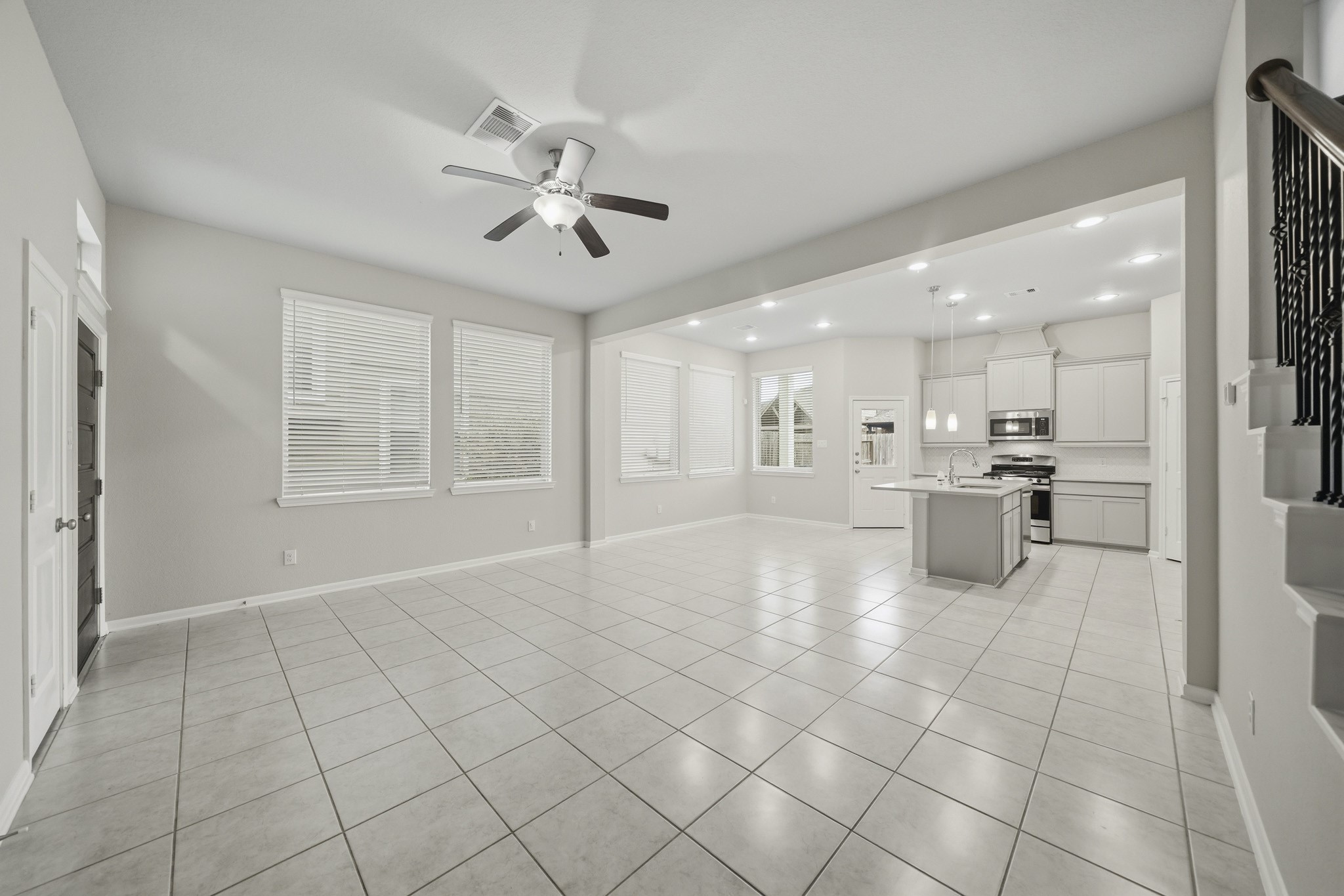8734 Laurel Crest Drive, Missouri City, TX 77459 8734 Laurel Crest Drive, Missouri City, TX 77459