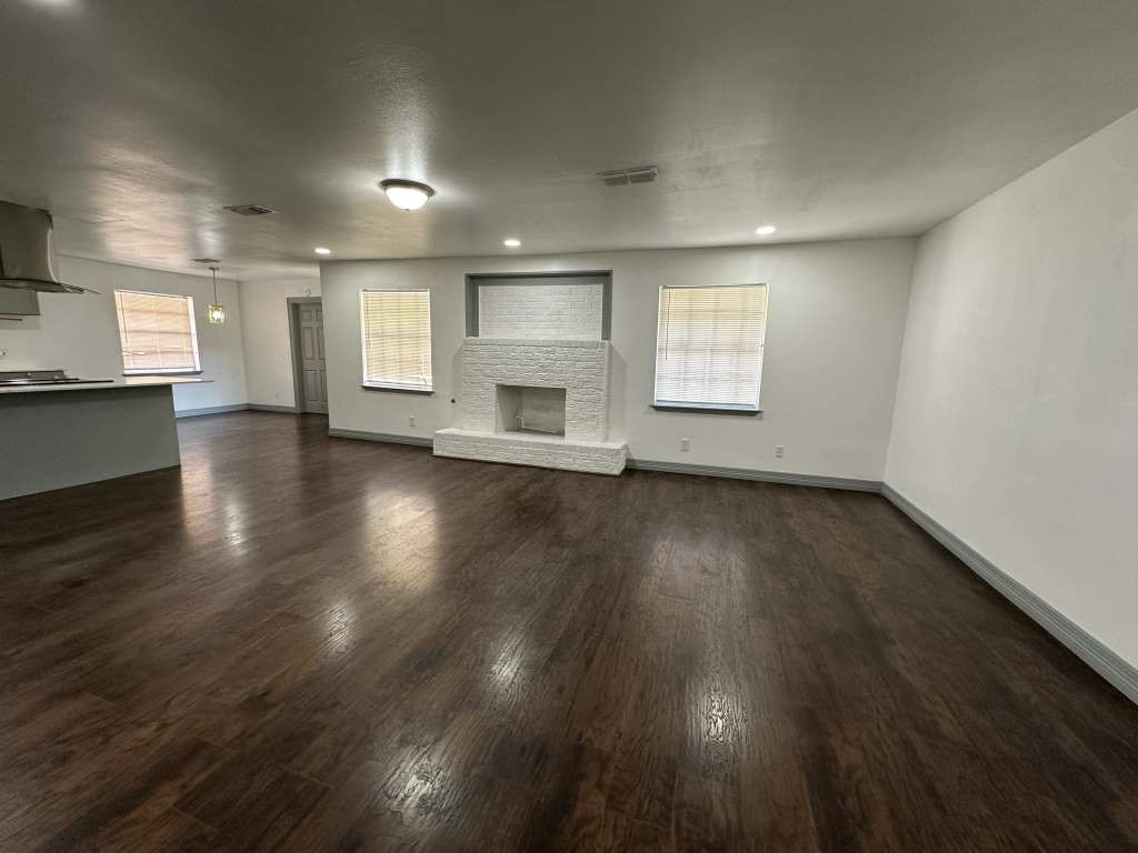 5850 Paisley Street, Houston, TX 77096