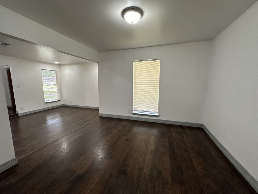 5850 Paisley Street, Houston, TX 77096