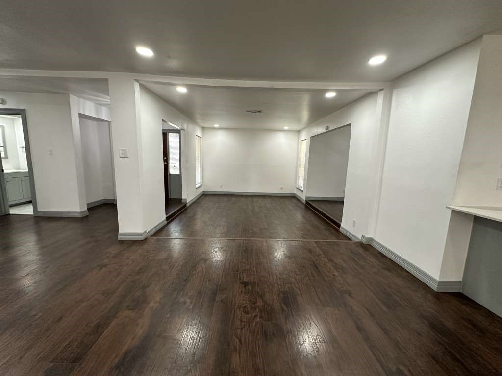 5850 Paisley Street, Houston, TX 77096