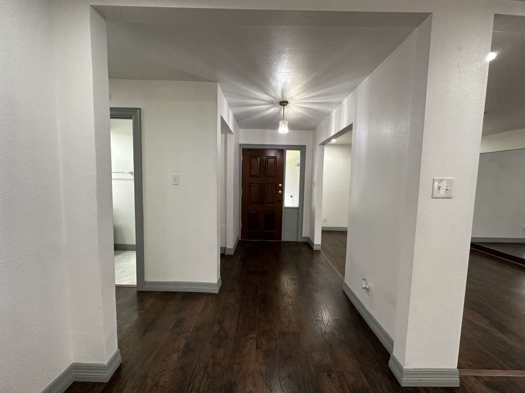 5850 Paisley Street, Houston, TX 77096