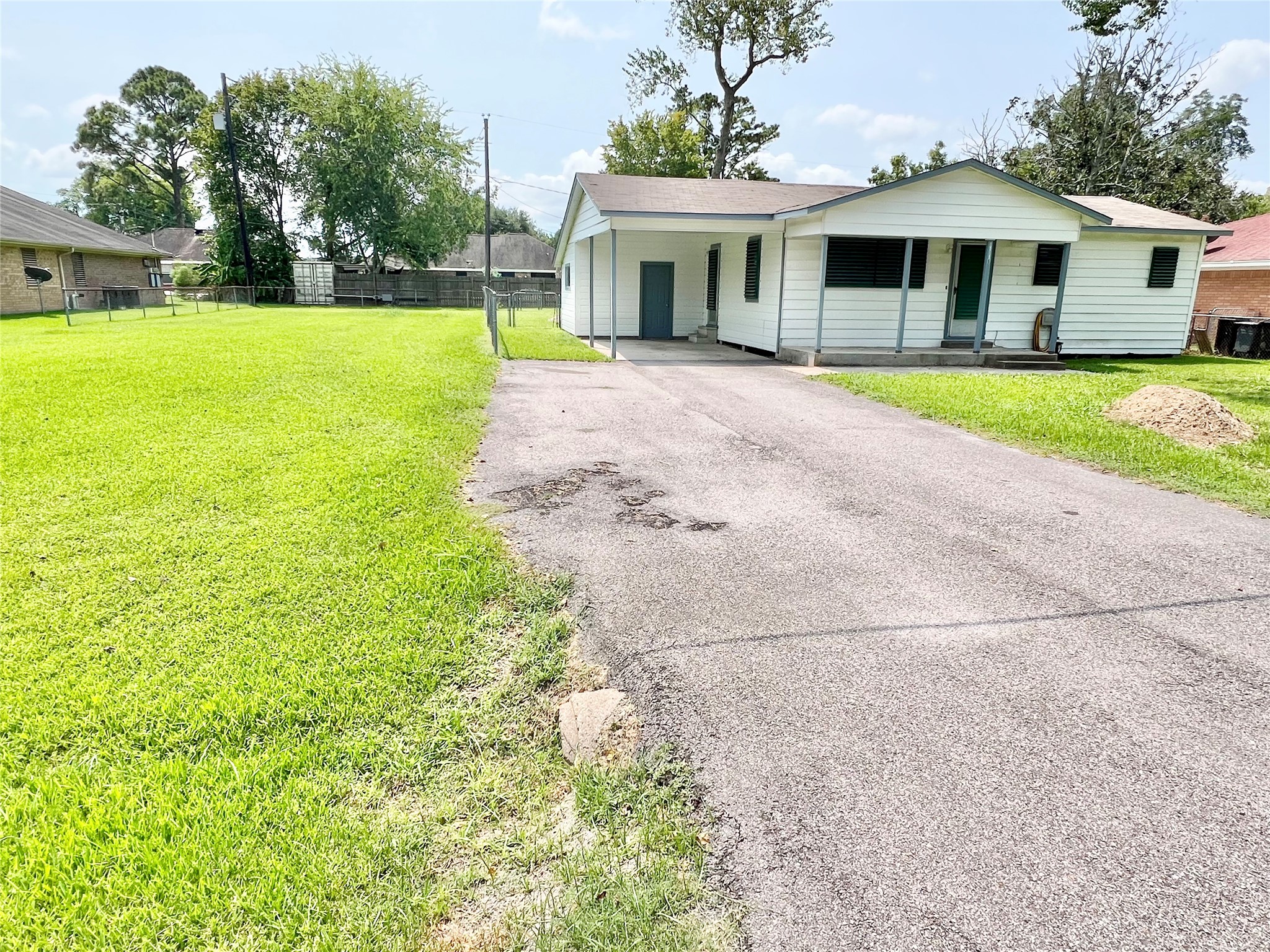 11815 15th Street, Santa Fe, TX 77510
