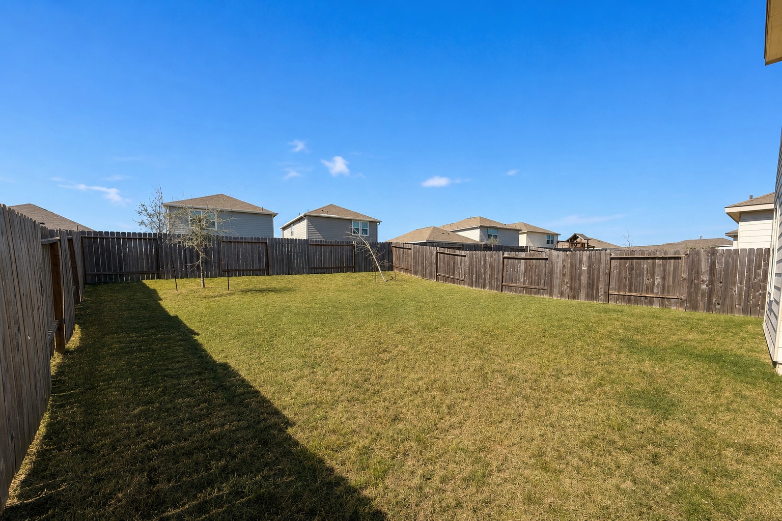 718 Amesbury Road, Conroe, TX 77316