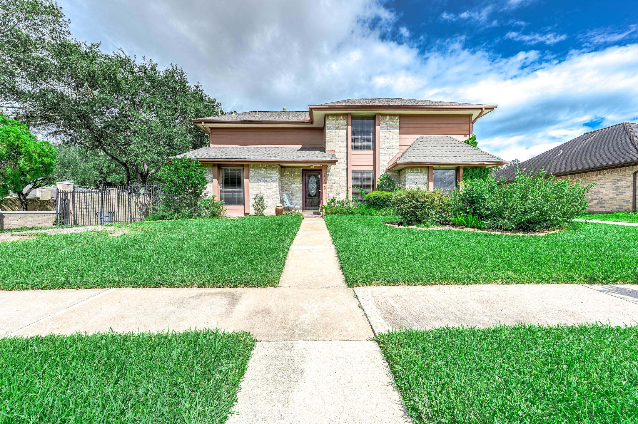 2703 Planters Street, Sugar Land, TX 77479