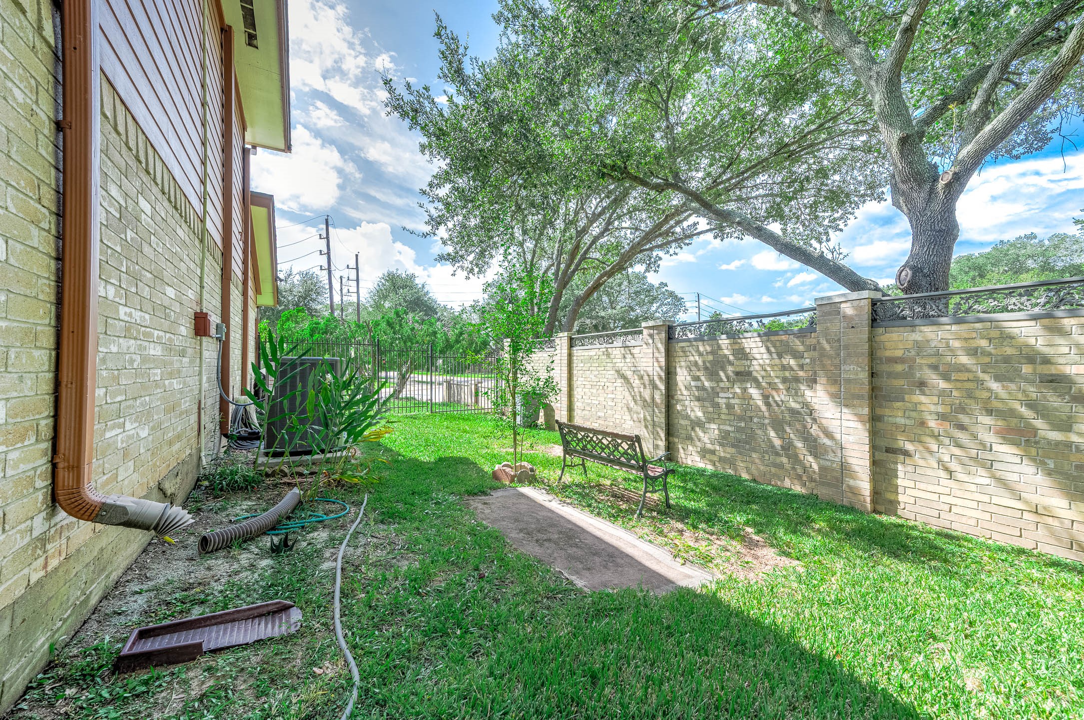 2703 Planters Street, Sugar Land, TX 77479