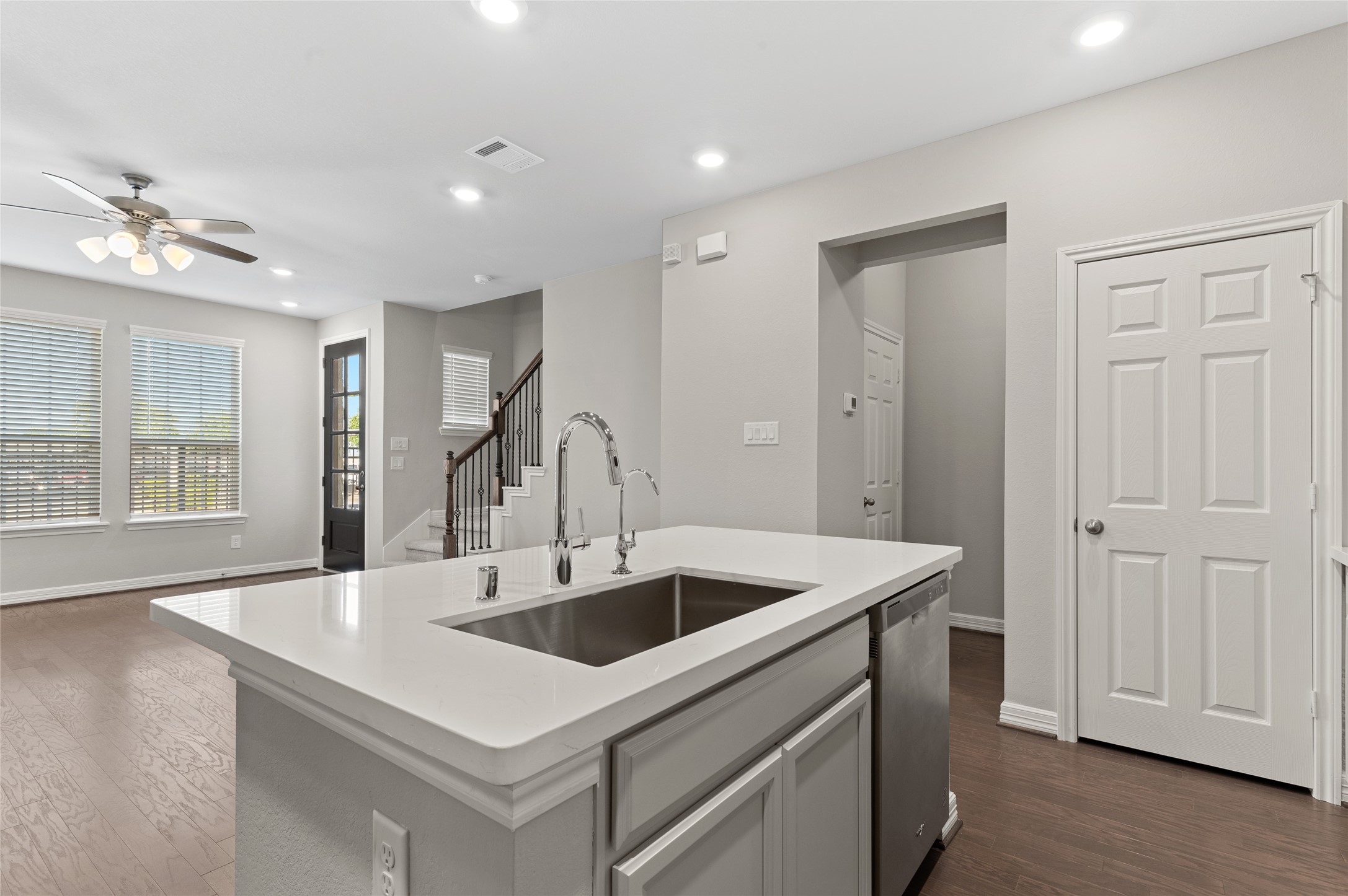 9511 Towne Lake Parkway, Cypress, TX 77433 9511 Towne Lake Parkway, Cypress, TX 77433