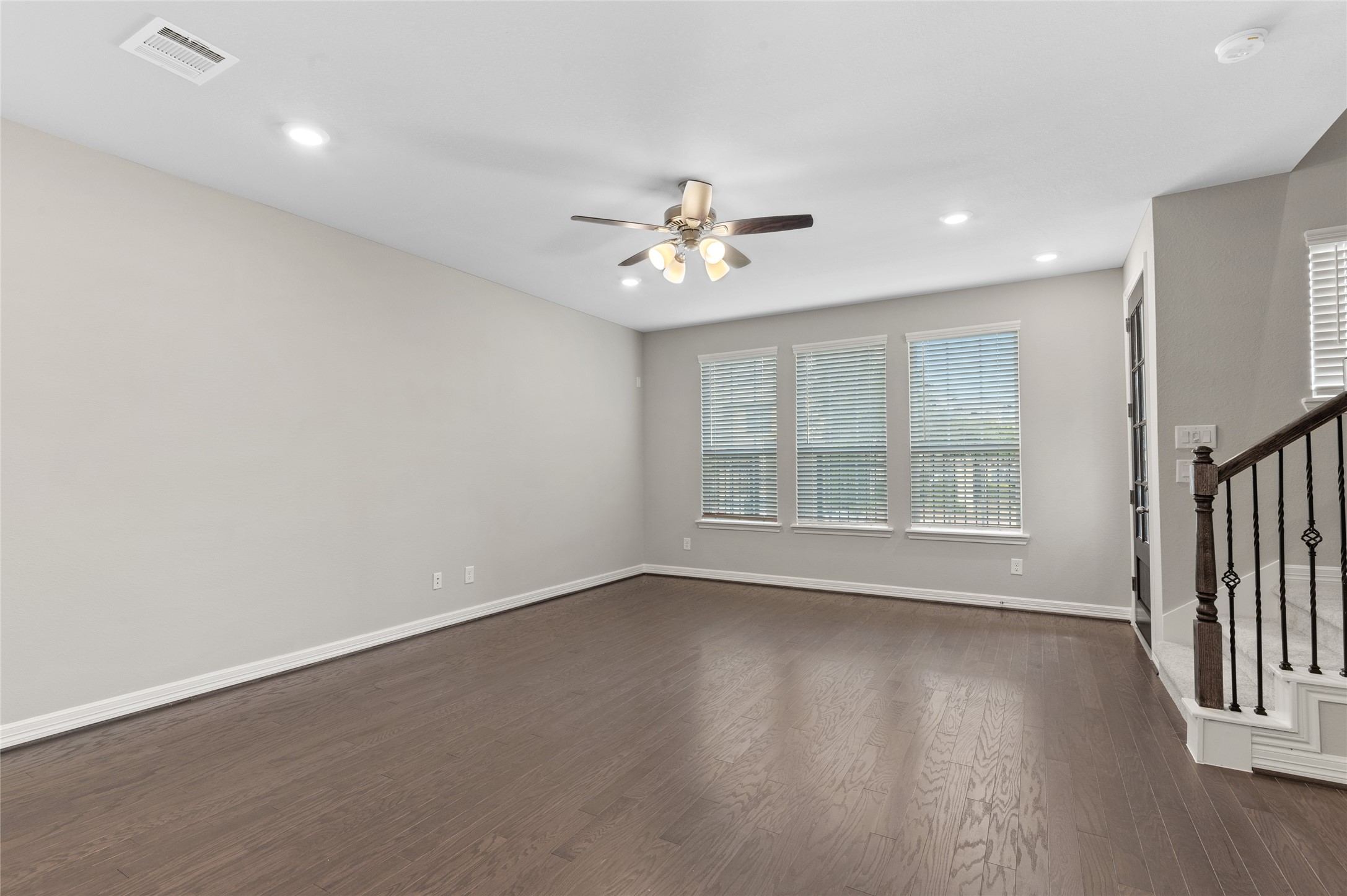 9511 Towne Lake Parkway, Cypress, TX 77433 9511 Towne Lake Parkway, Cypress, TX 77433