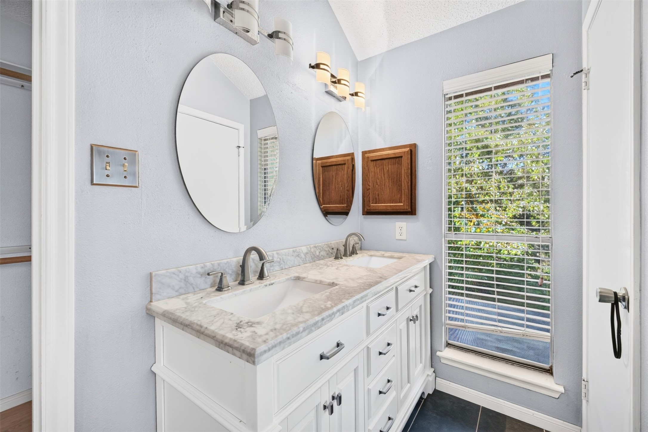 2906 Pioneer Pass, Sugar Land, TX 77479