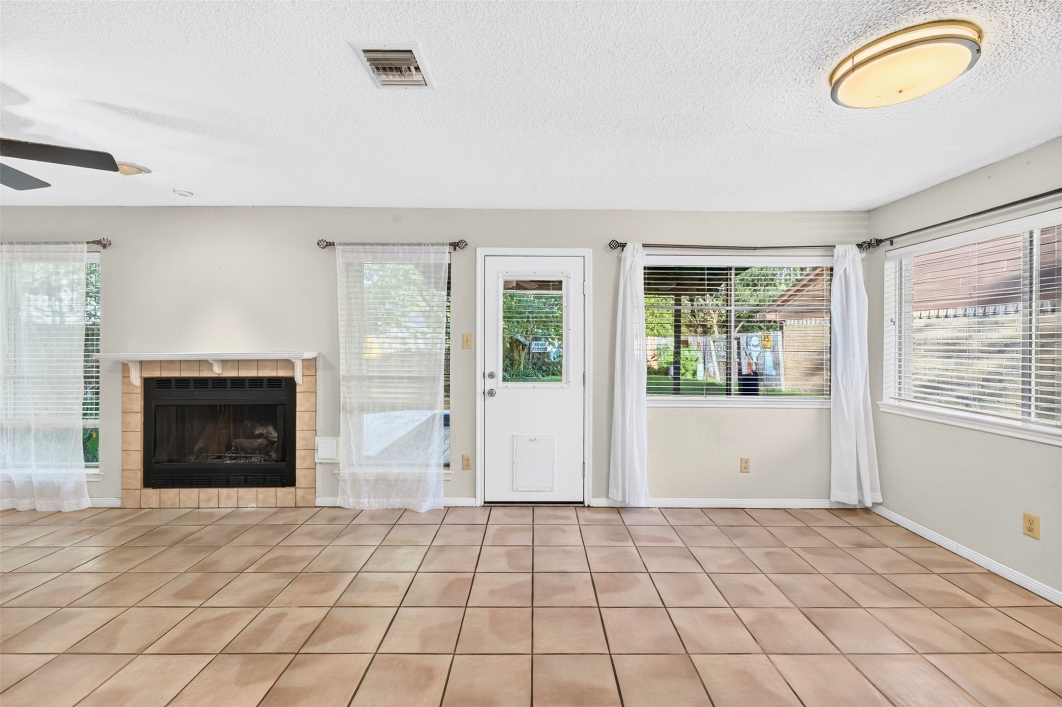 2906 Pioneer Pass, Sugar Land, TX 77479