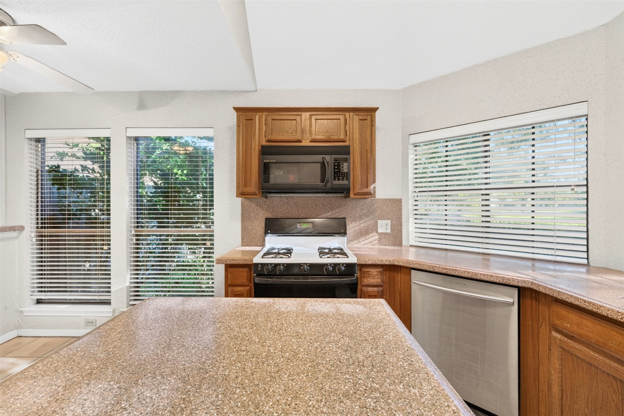 2906 Pioneer Pass, Sugar Land, TX 77479